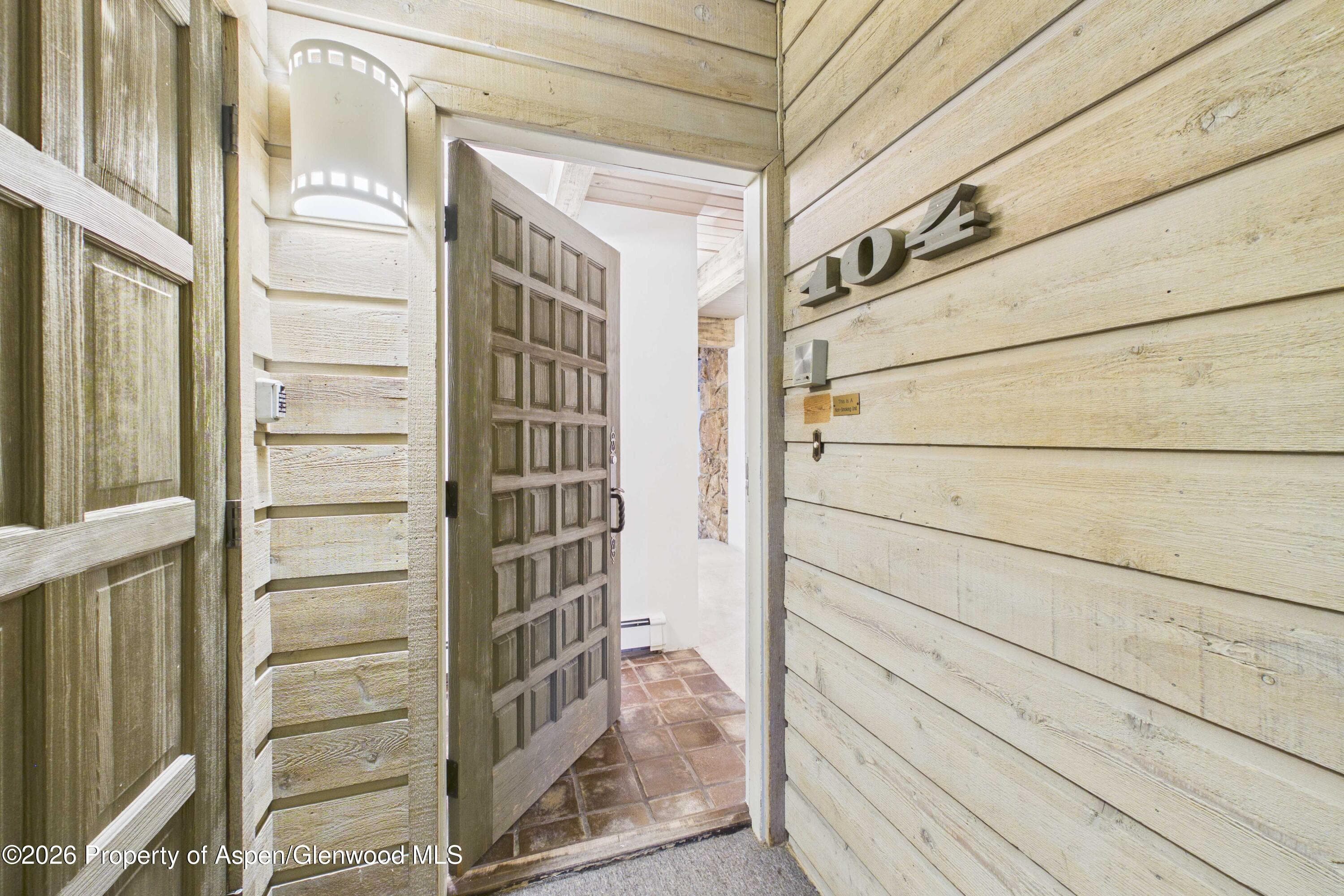651 S Monarch Street 104, Aspen, CO 81611 - Photo 3