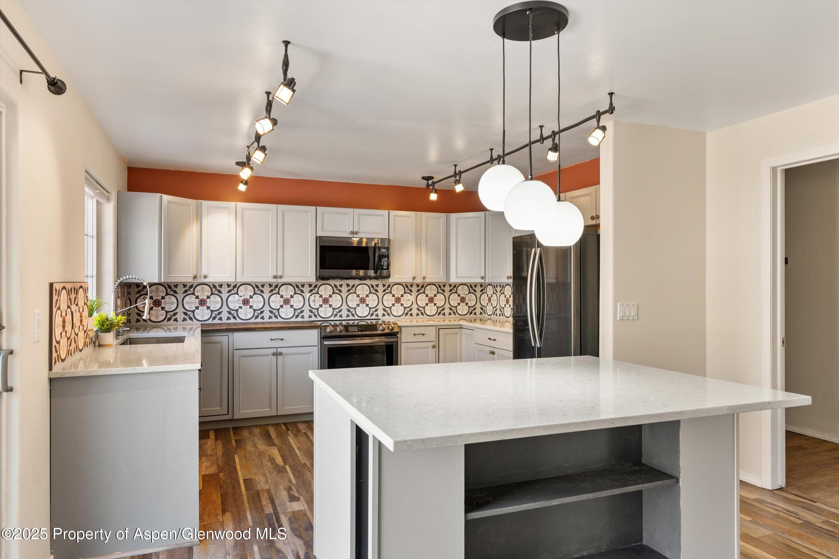 721 Pine Court, New Castle, CO 81647 - Photo 8