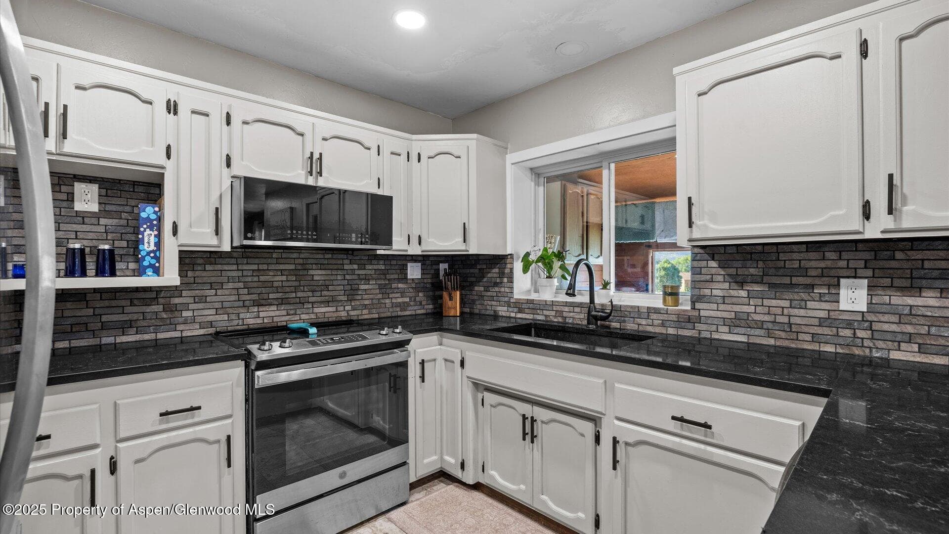 1433 Jays Avenue, Rifle, CO 81650 - Photo 11