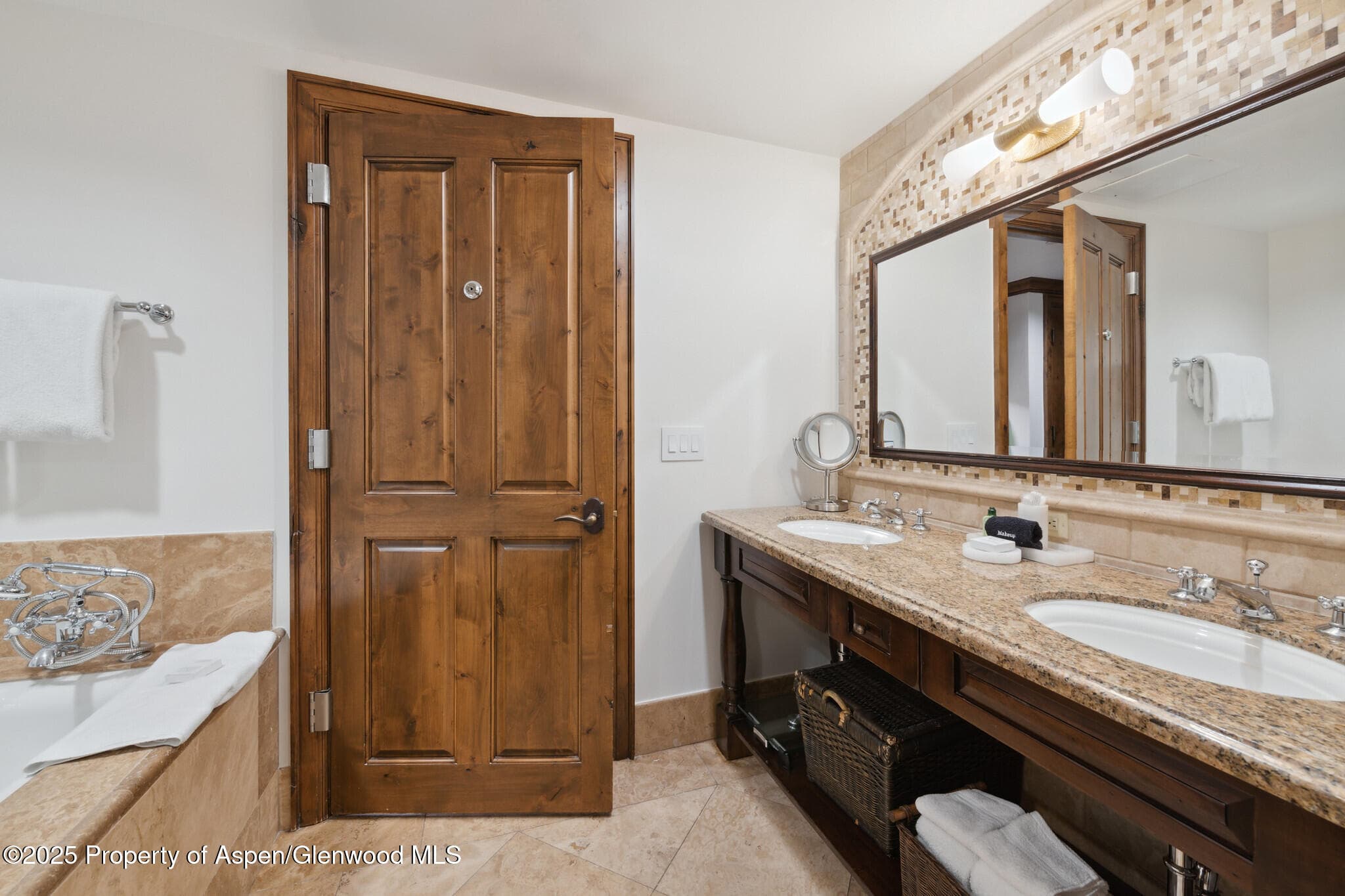 415 E Dean St, Unit 48, Week 8, Aspen, CO 81611 - Photo 28