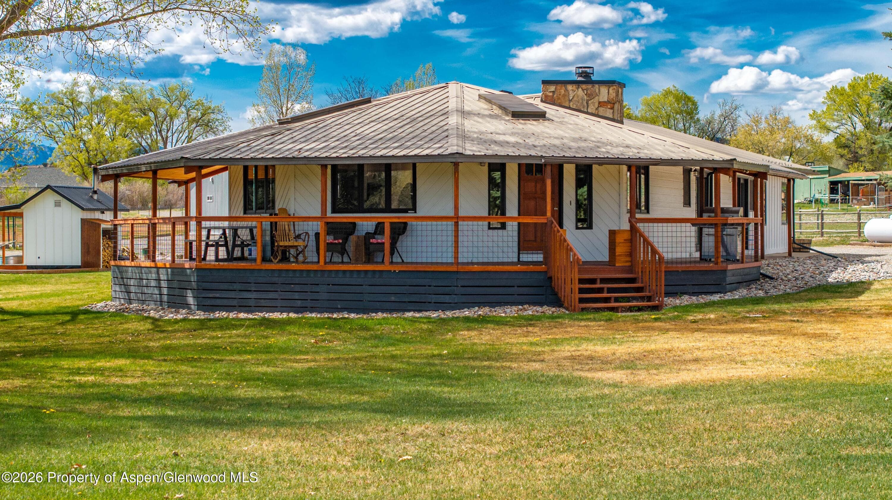 411 County Road 237, Silt, CO 81652 - Photo 2