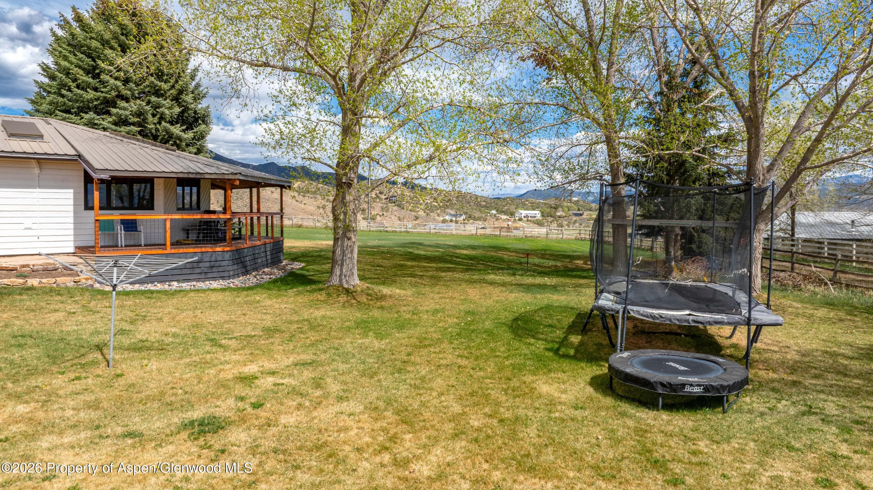 411 County Road 237, Silt, CO 81652 - Photo 6