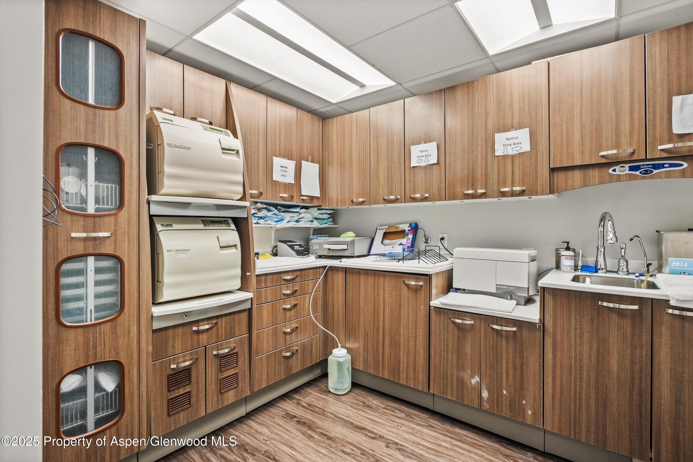 100 E Main Street 1, Aspen, CO 81611 - Photo 17