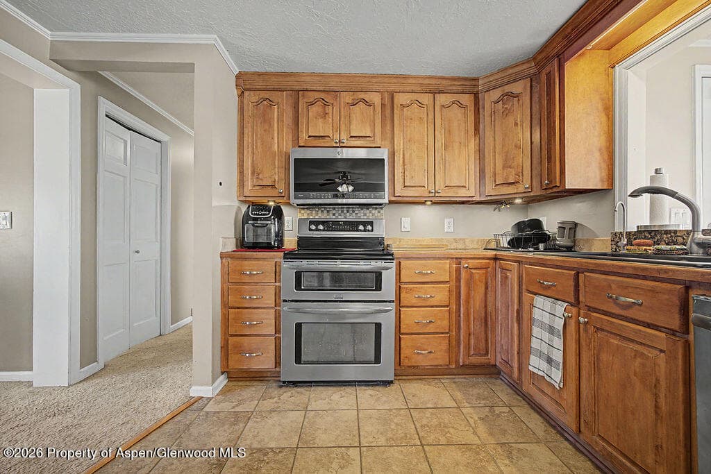 2014 E 9th Street, Craig, CO 81625 - Photo 3
