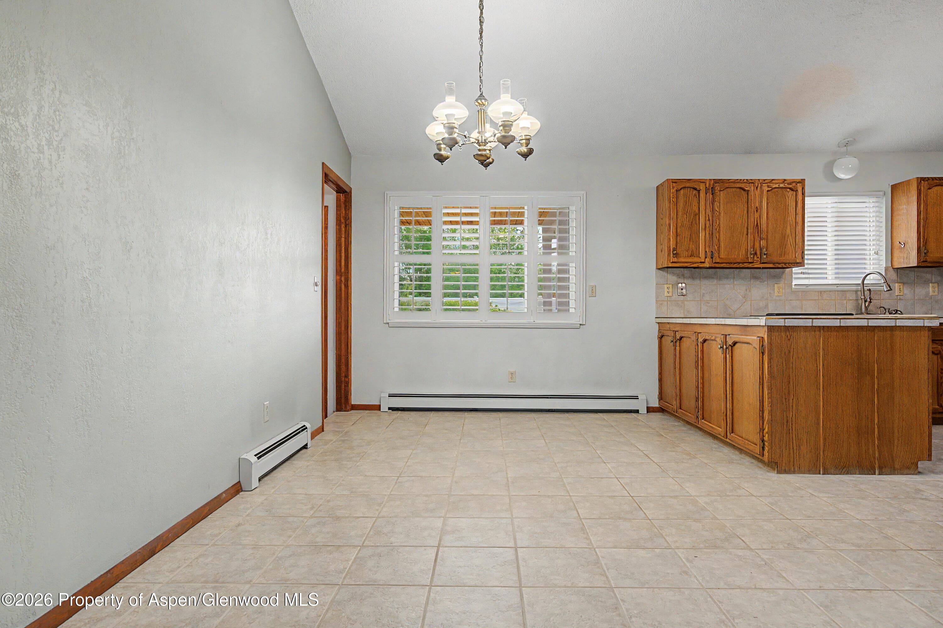 596 E Valley Court, Grand Junction, CO 81504 - Photo 10