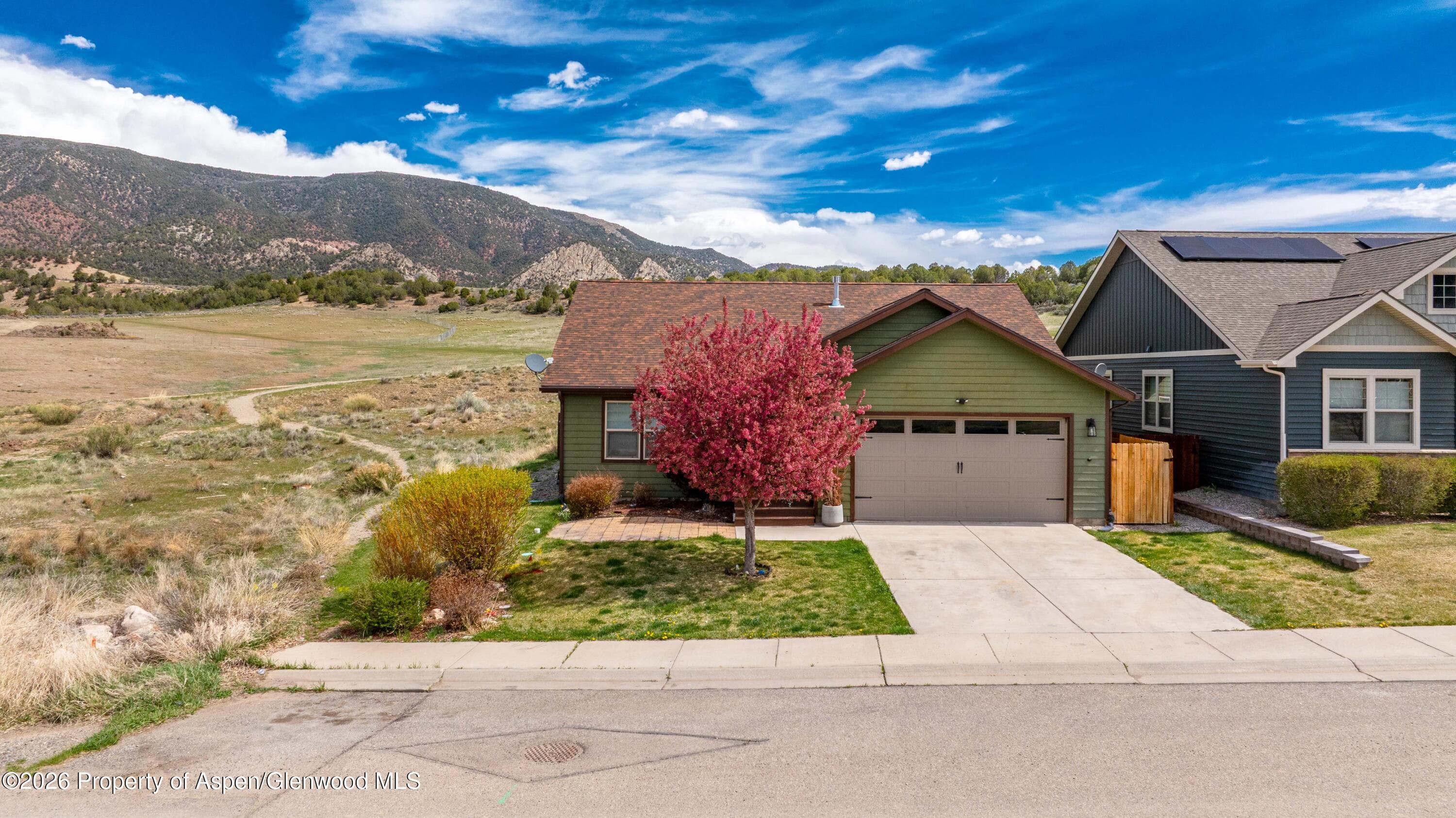 164 N Wildhorse Drive, New Castle, CO 81647 - Photo 2