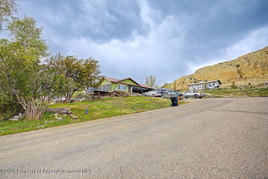 952 Green Street, Craig, CO 81625 - Photo 3