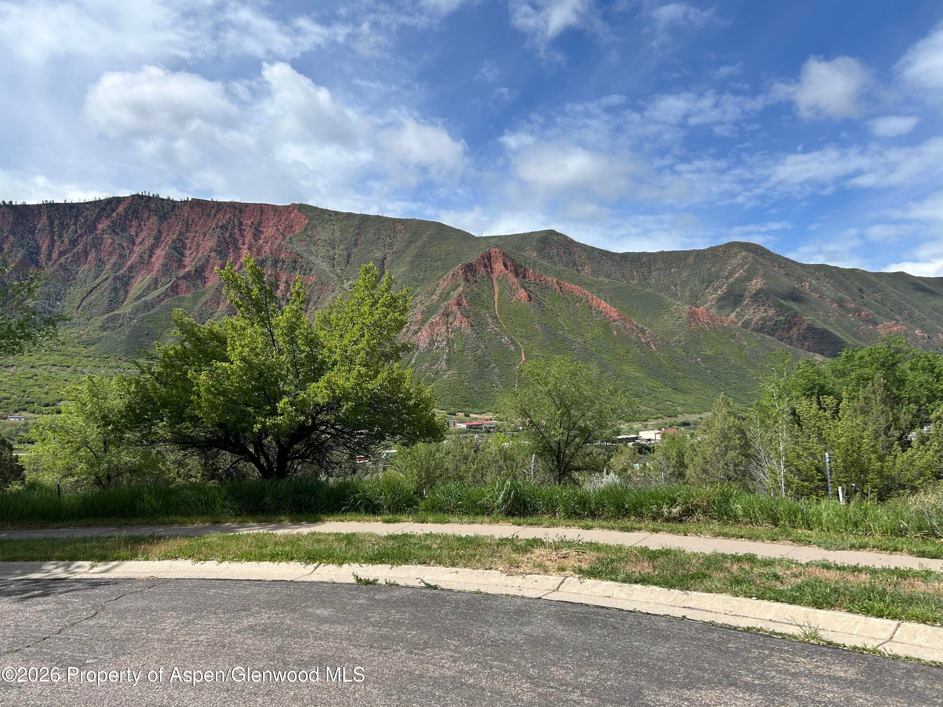 850 Greenway Drive, Glenwood Springs, CO 81601 - Photo 2