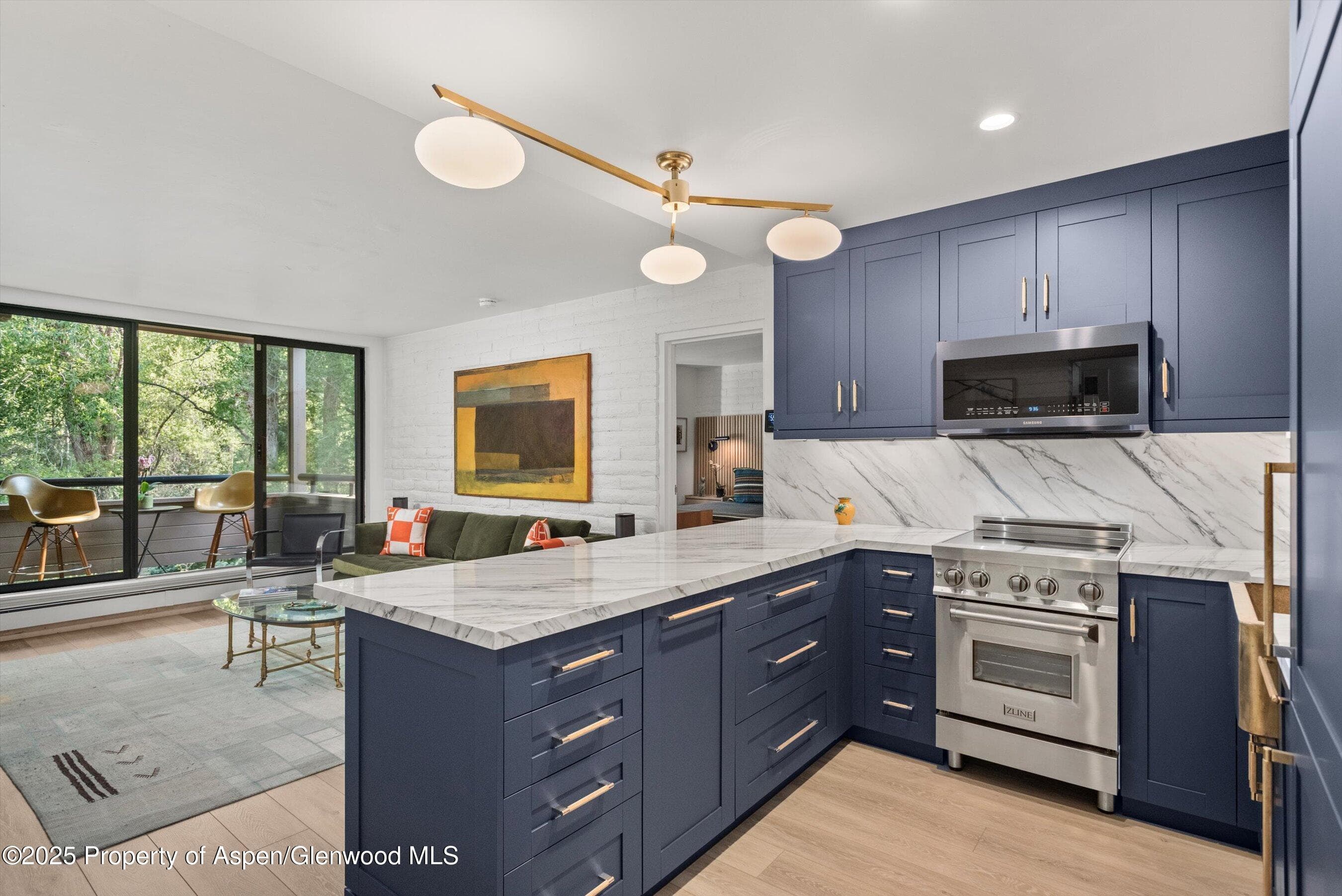 332 Vine Street - Photo 4