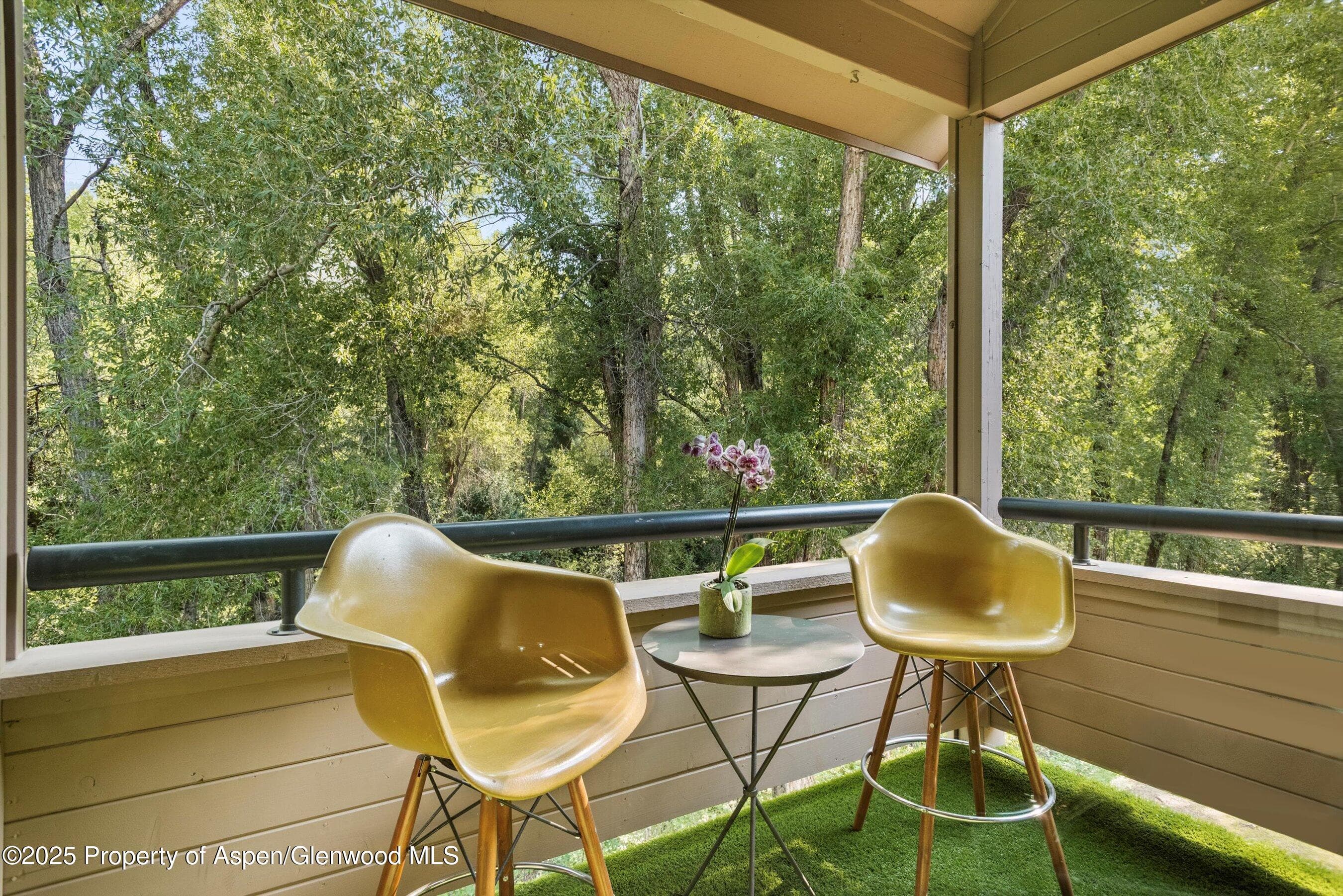 332 Vine Street - Photo 6