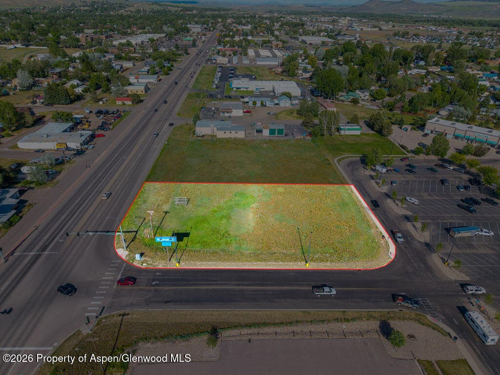 1950 W Victory Way, Craig, CO 81625 - Photo 4