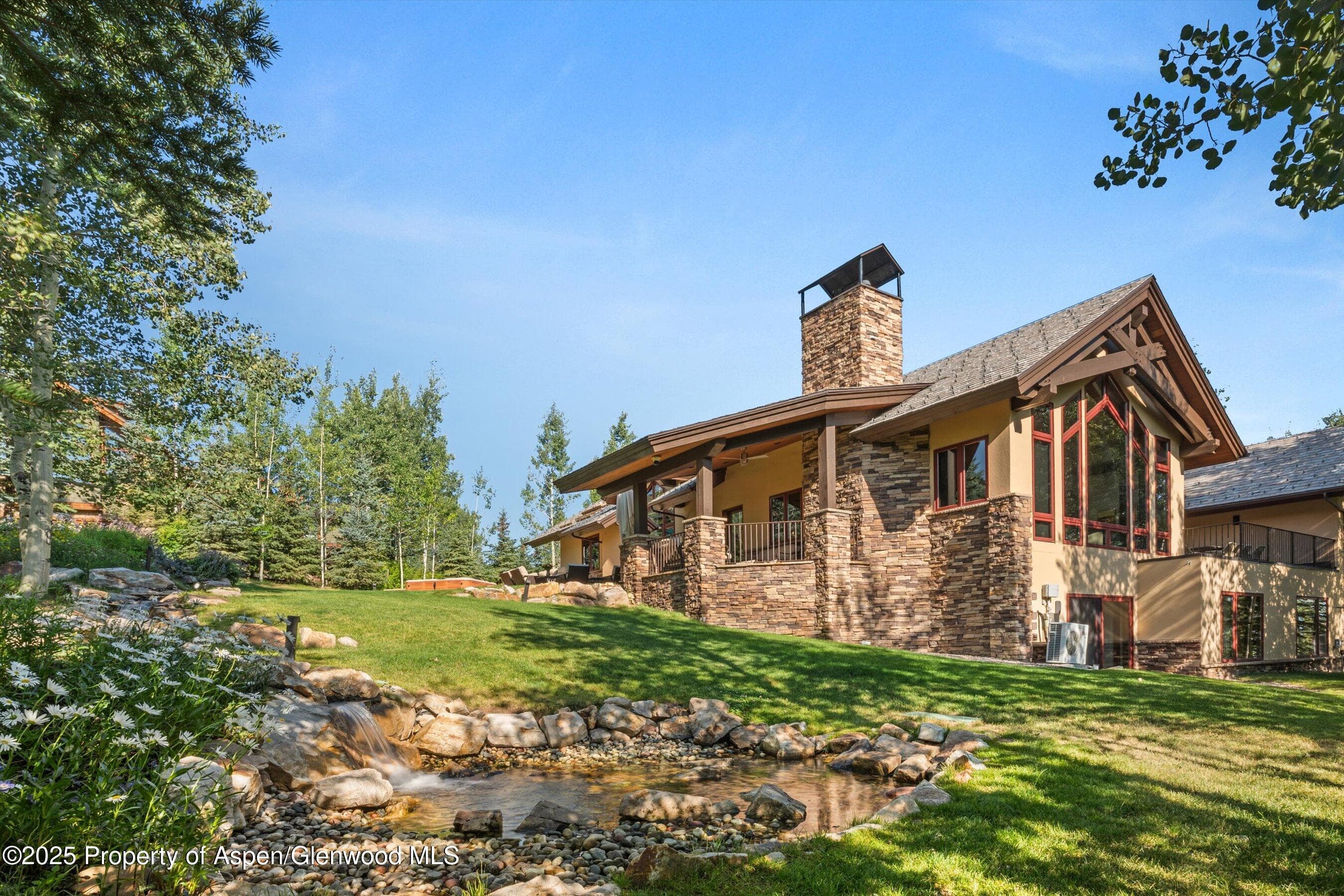 1926 Faraway Road - Photo 2