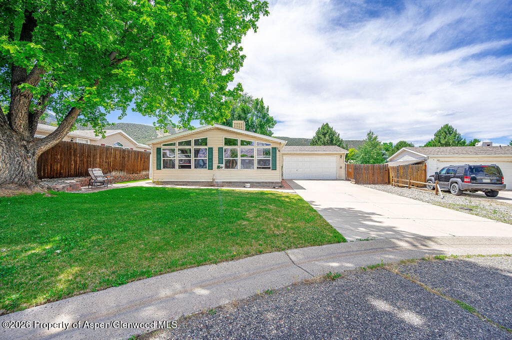 36 Little Phoenix Way, Parachute, CO 81635 - Photo 1