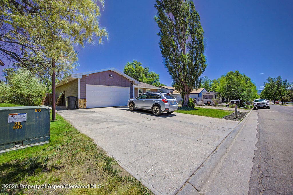 735 Finley Lane, Craig, CO 81625 - Photo 2