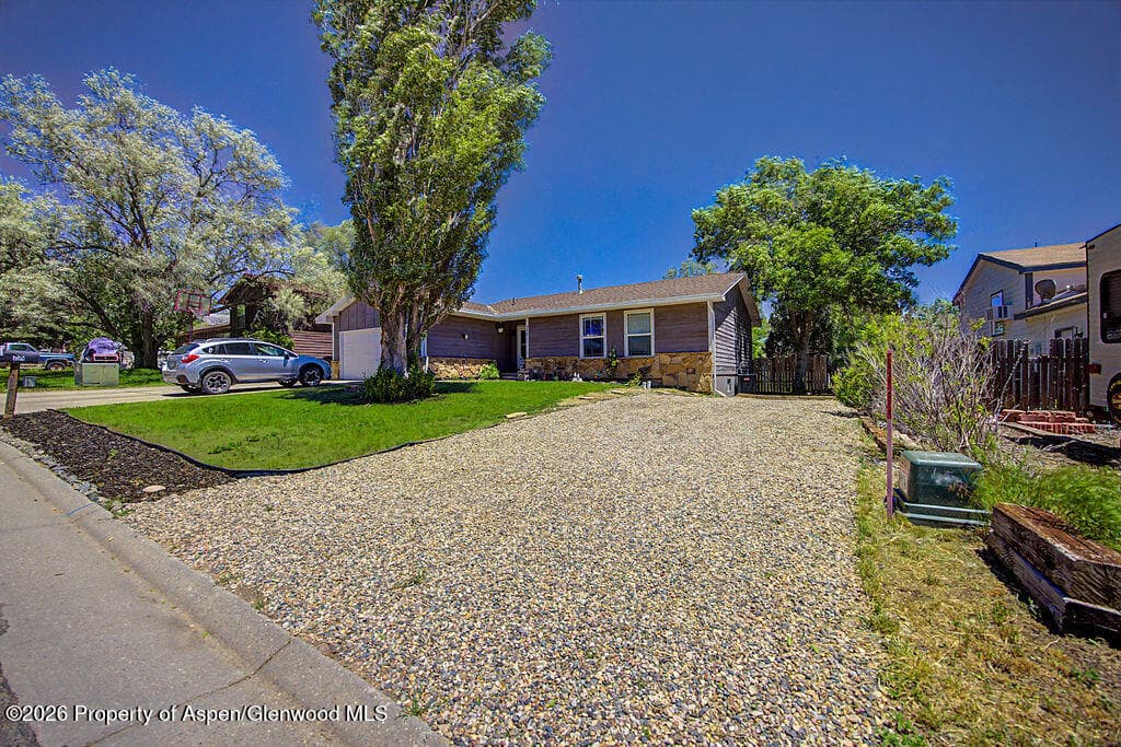 735 Finley Lane, Craig, CO 81625 - Photo 3