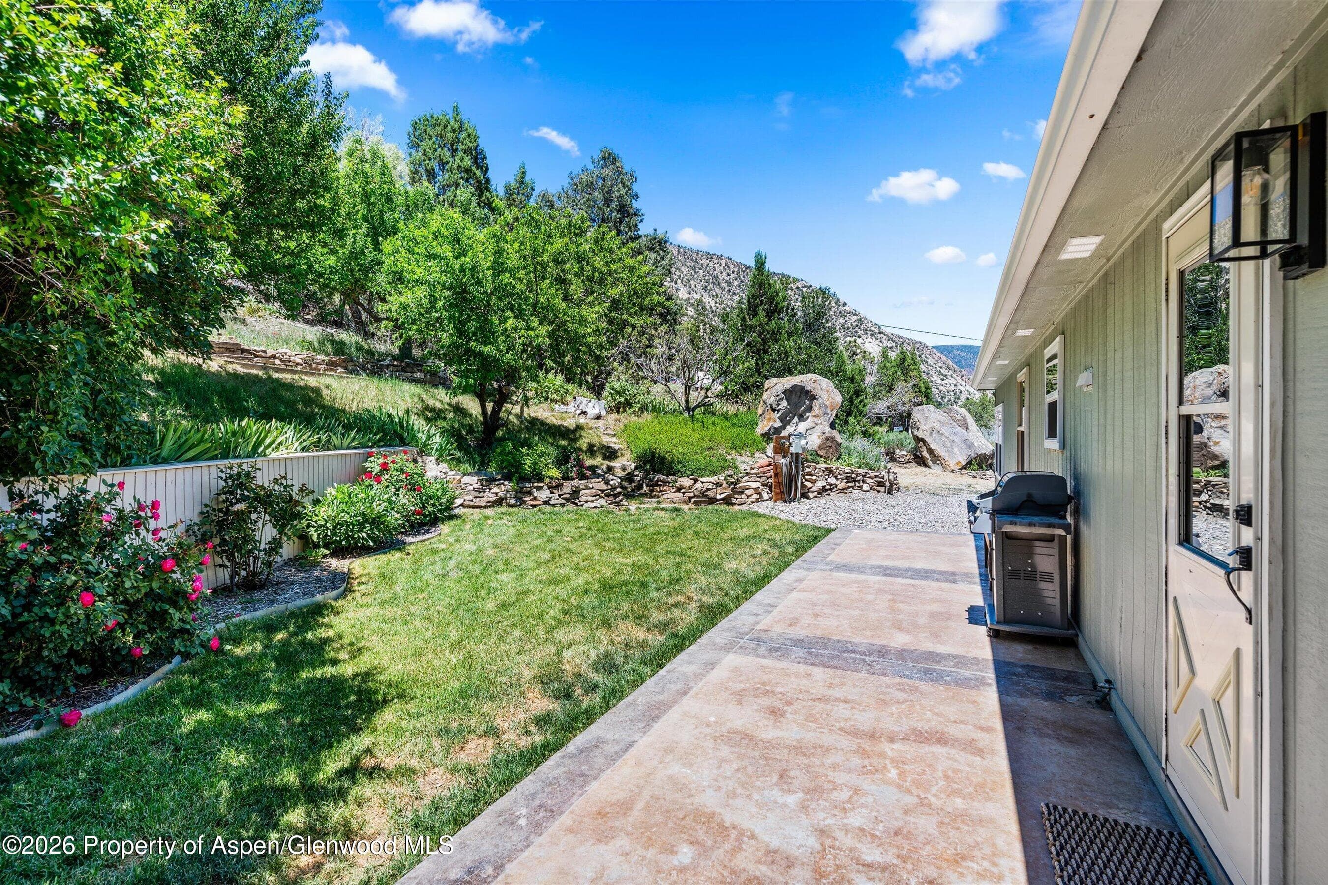 39049 Highway 6, New Castle, CO 81647 - Photo 8
