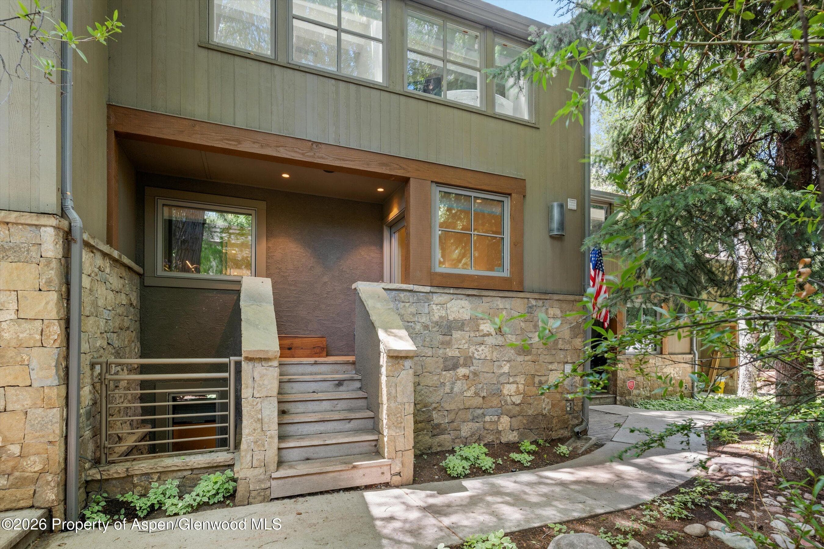 100 N Eighth Street 3 - Photo 3
