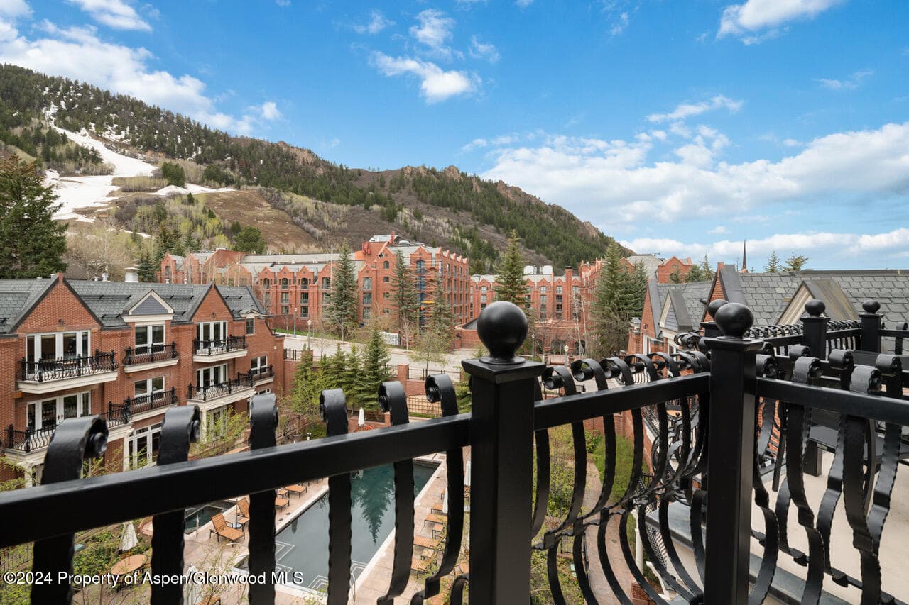 415 E Dean St, Unit 45, Week 12, Aspen, CO 81611 - Photo 30