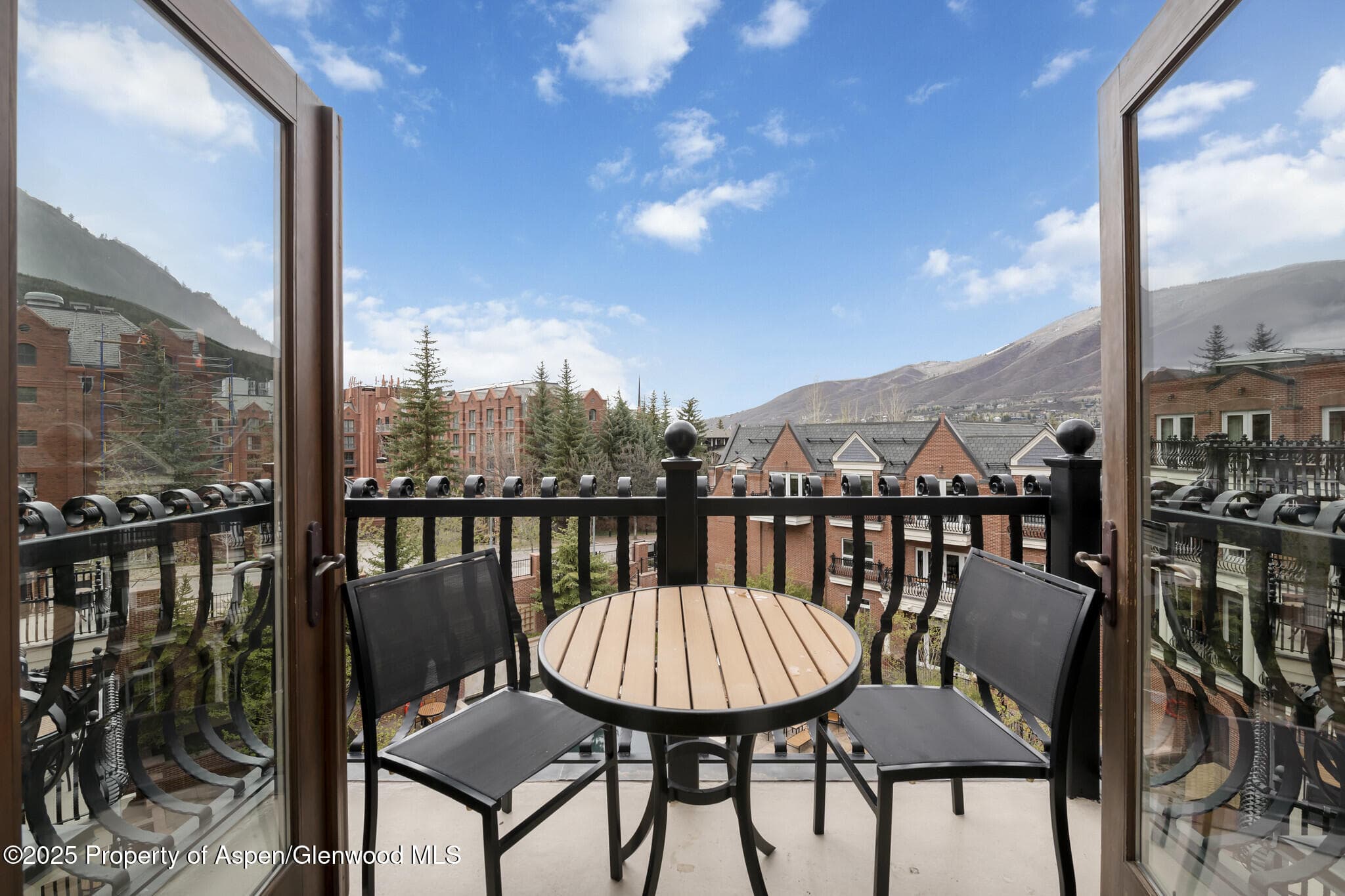 415 E Dean St, Unit 50, Week 8, Aspen, CO 81611 - Photo 20