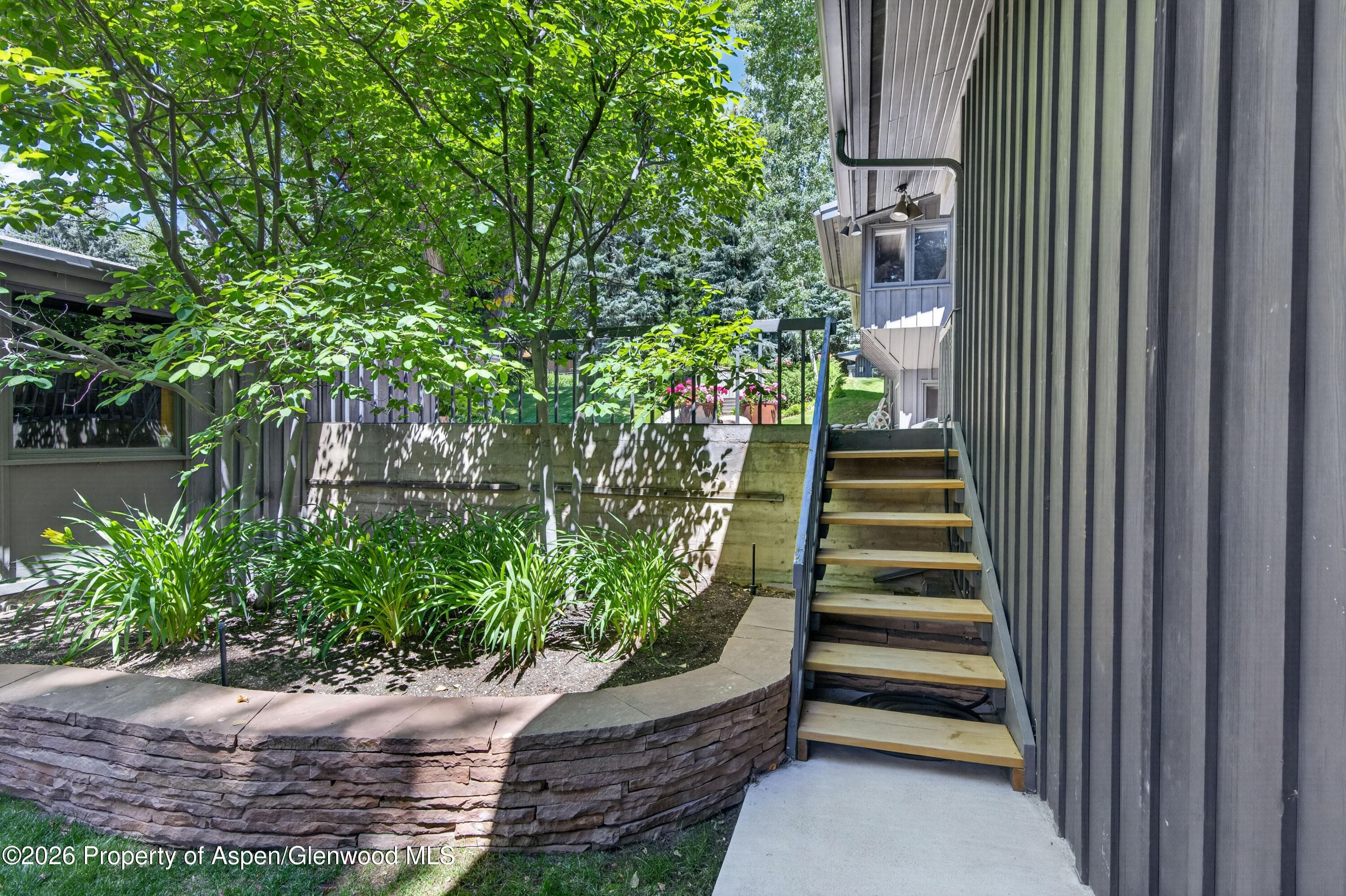 1622 Bennett Avenue, Glenwood Springs, CO 81601 - Photo 2