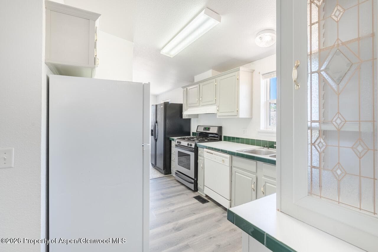 166 Silver Queen Circle, Parachute, CO 81635 - Photo 8