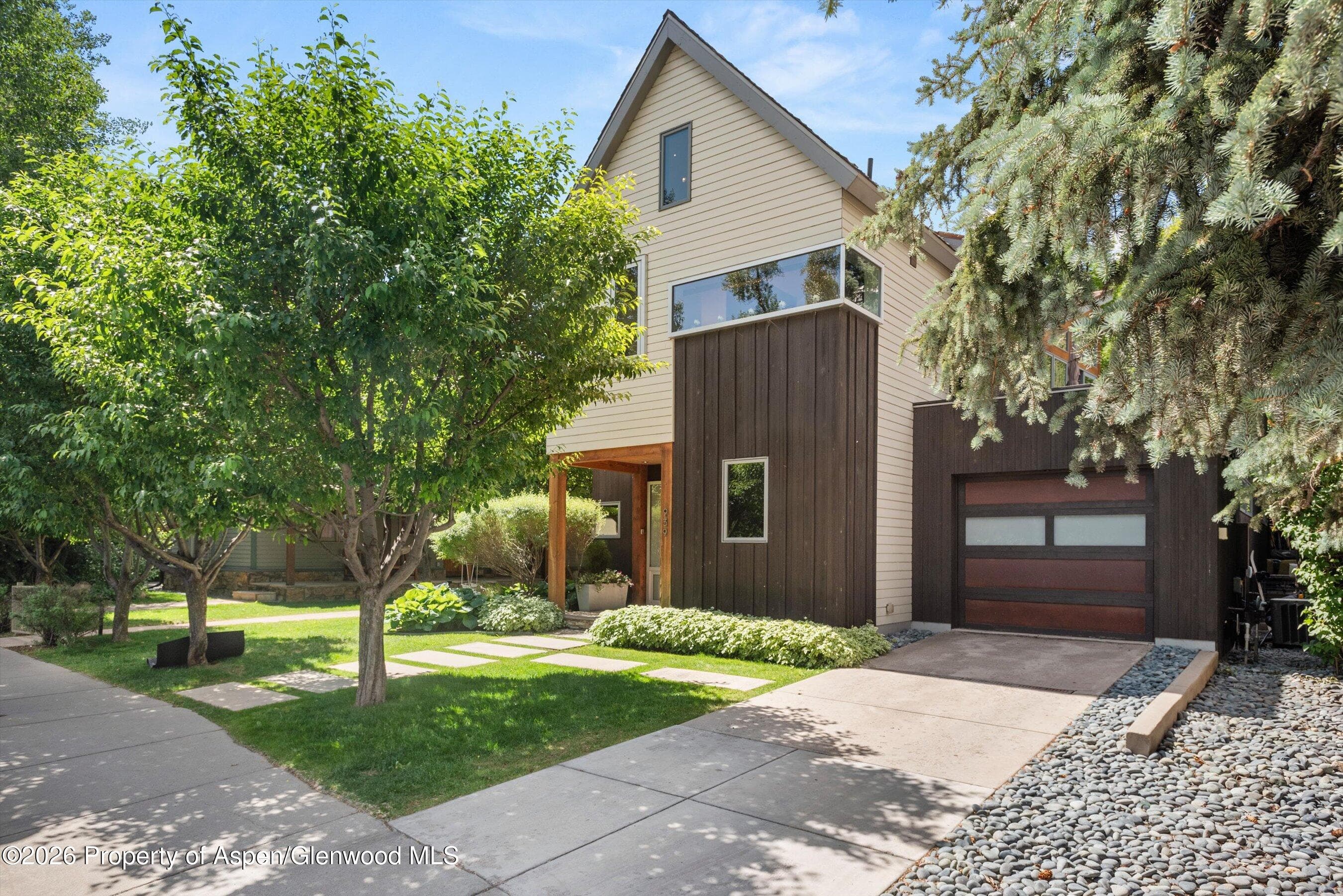 939 E Cooper Avenue B, Aspen, CO 81611