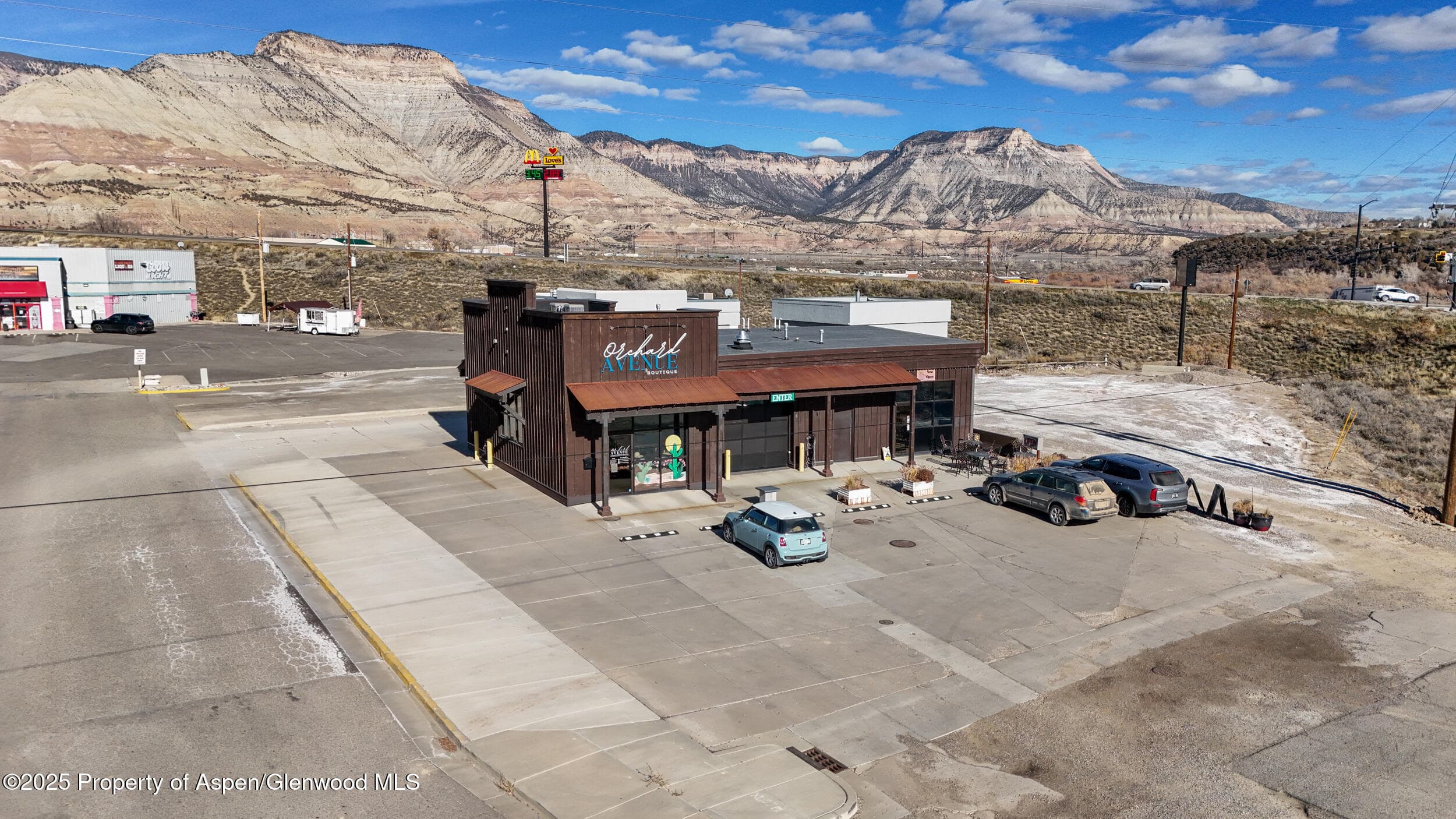 258 S Railroad Avenue, Parachute, CO 81635 - Photo 2