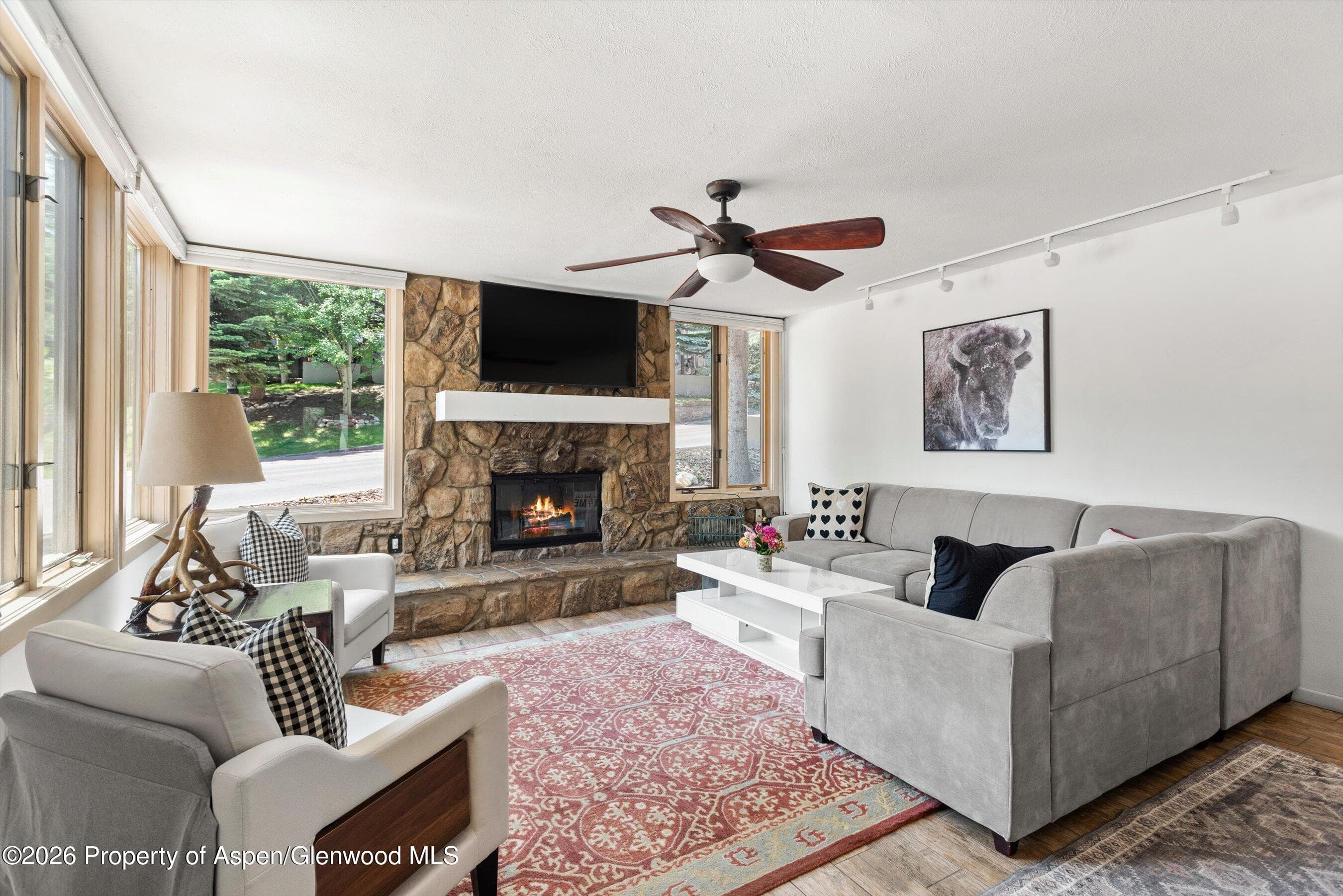 135 Carriage Way 7, Snowmass Village, CO 81615 - Photo 2