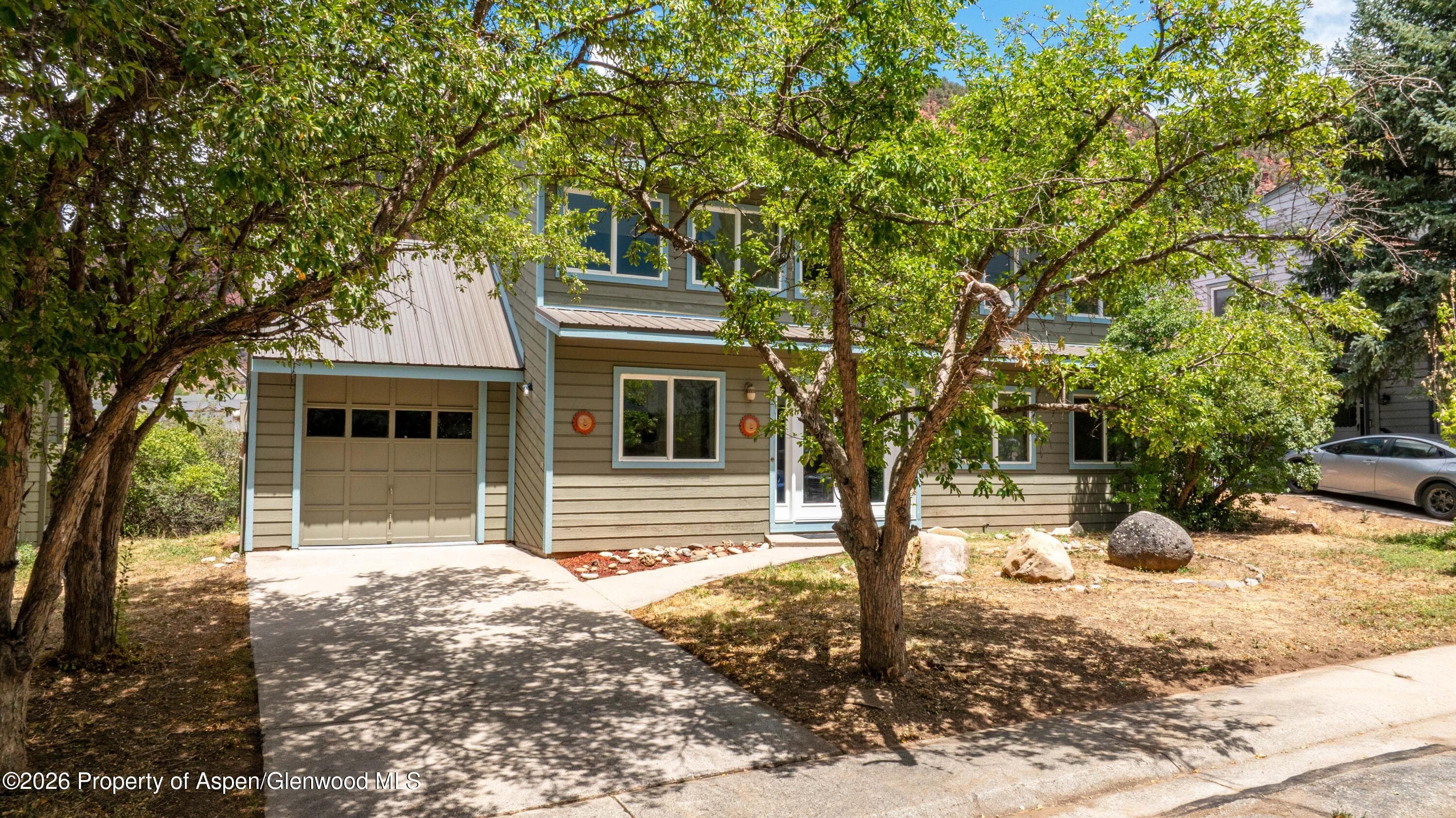1102 Valley View Road, Glenwood Springs, CO 81601 - Photo 2