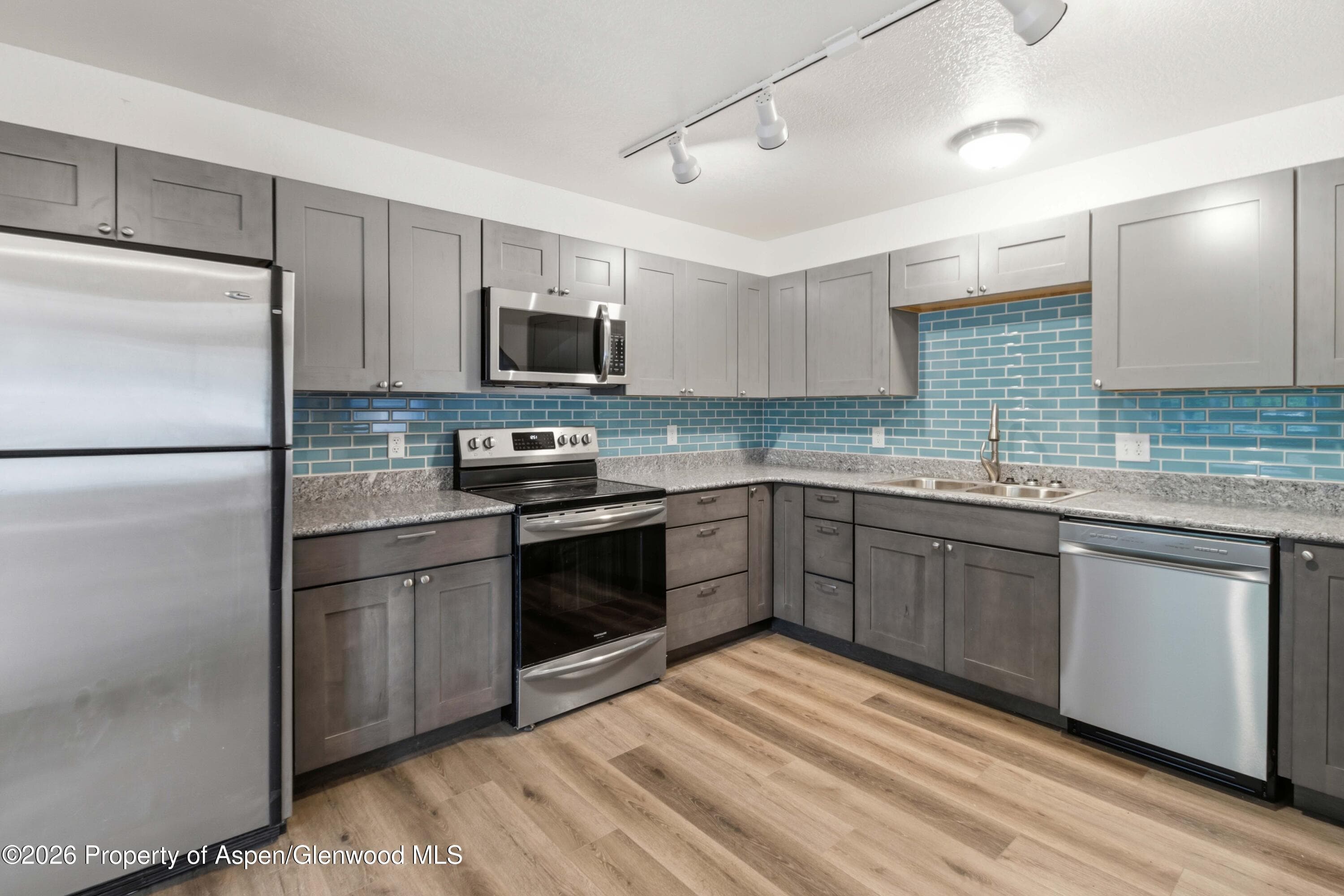 1102 Valley View Road, Glenwood Springs, CO 81601 - Photo 10