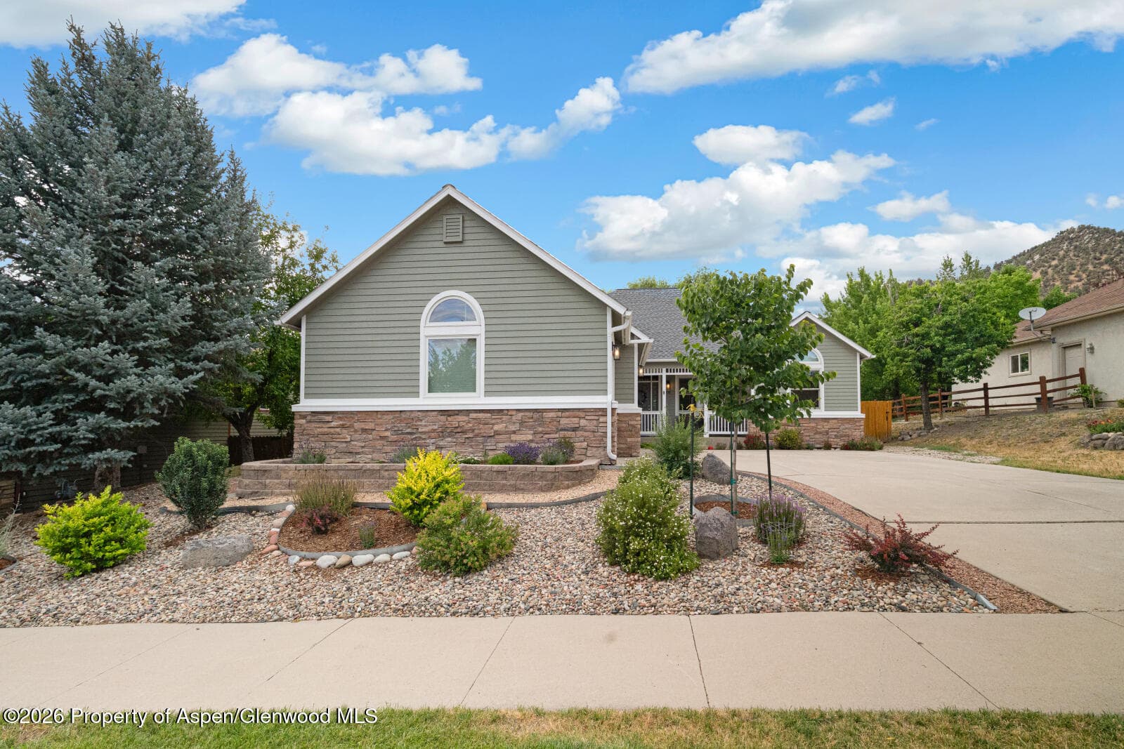 708 N Wildhorse Drive, New Castle, CO 81647 - Photo 25