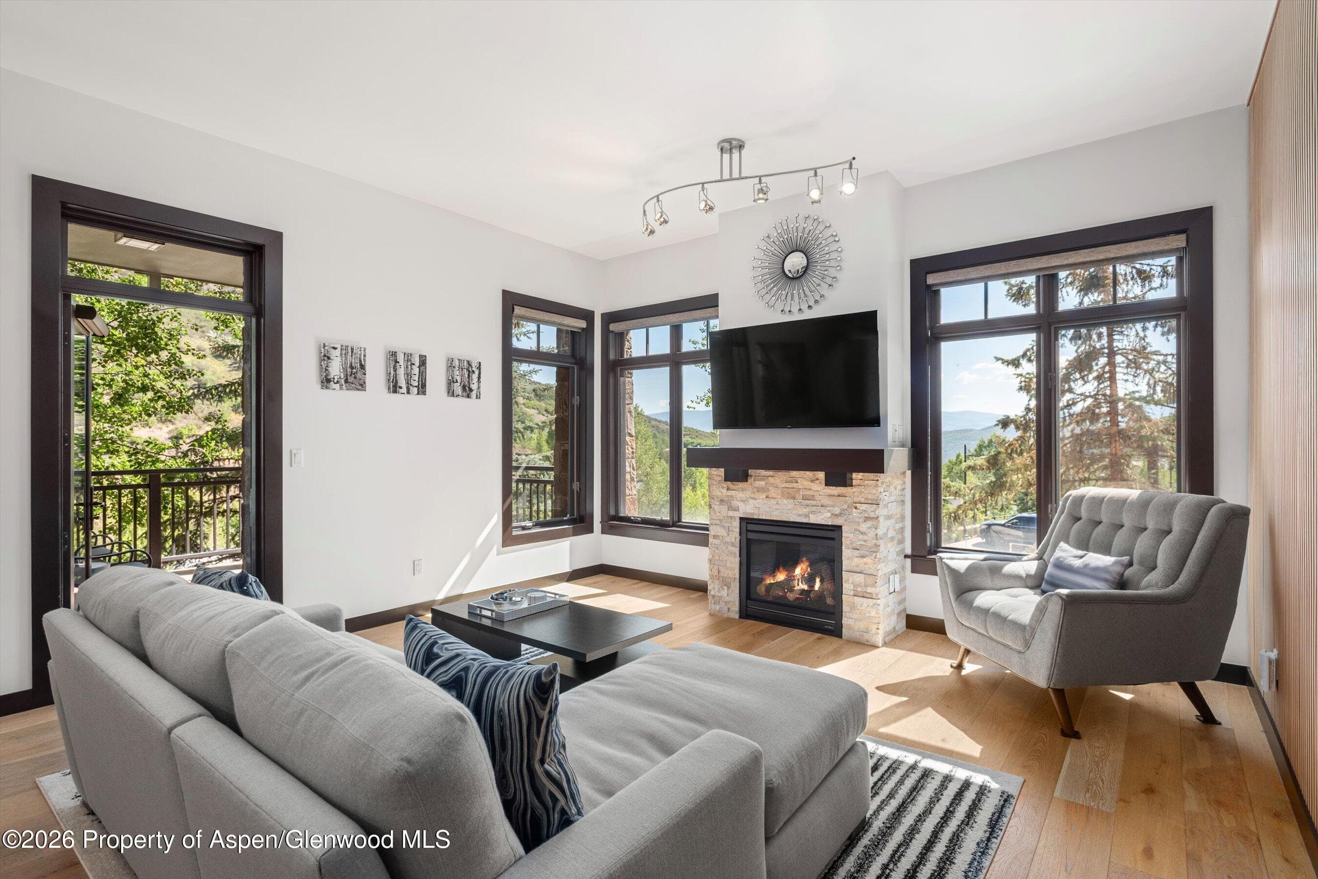 60 Carriage Way 3032, Snowmass Village, CO 81615