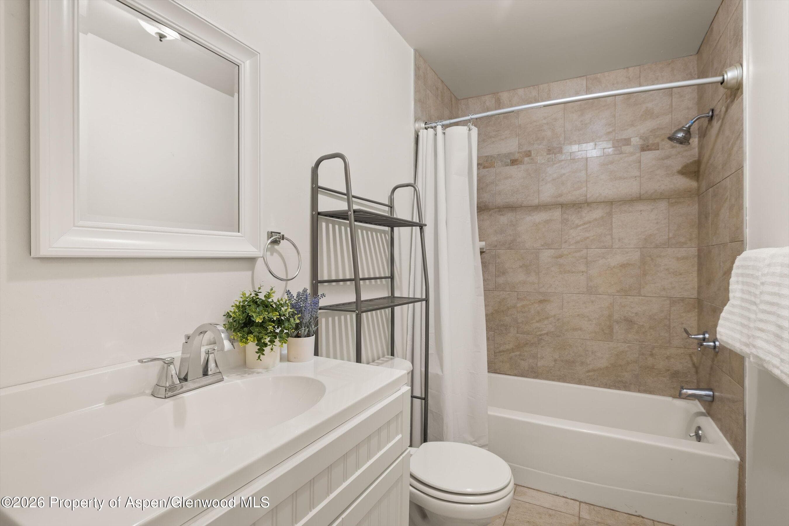 1064 Park West, Glenwood Springs, CO 81601 - Photo 14