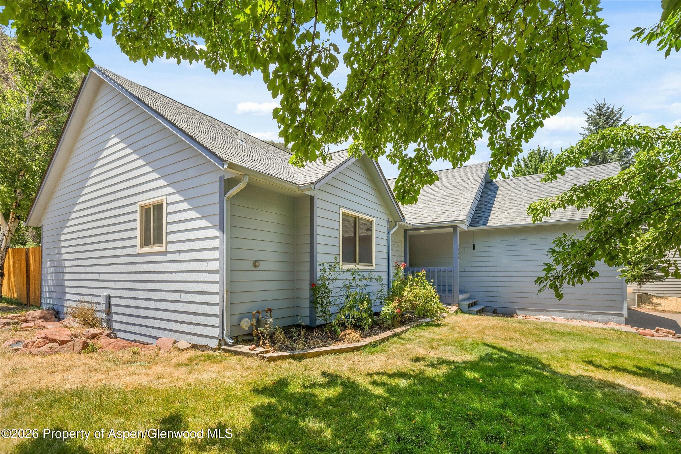 1064 Park West, Glenwood Springs, CO 81601 - Photo 2