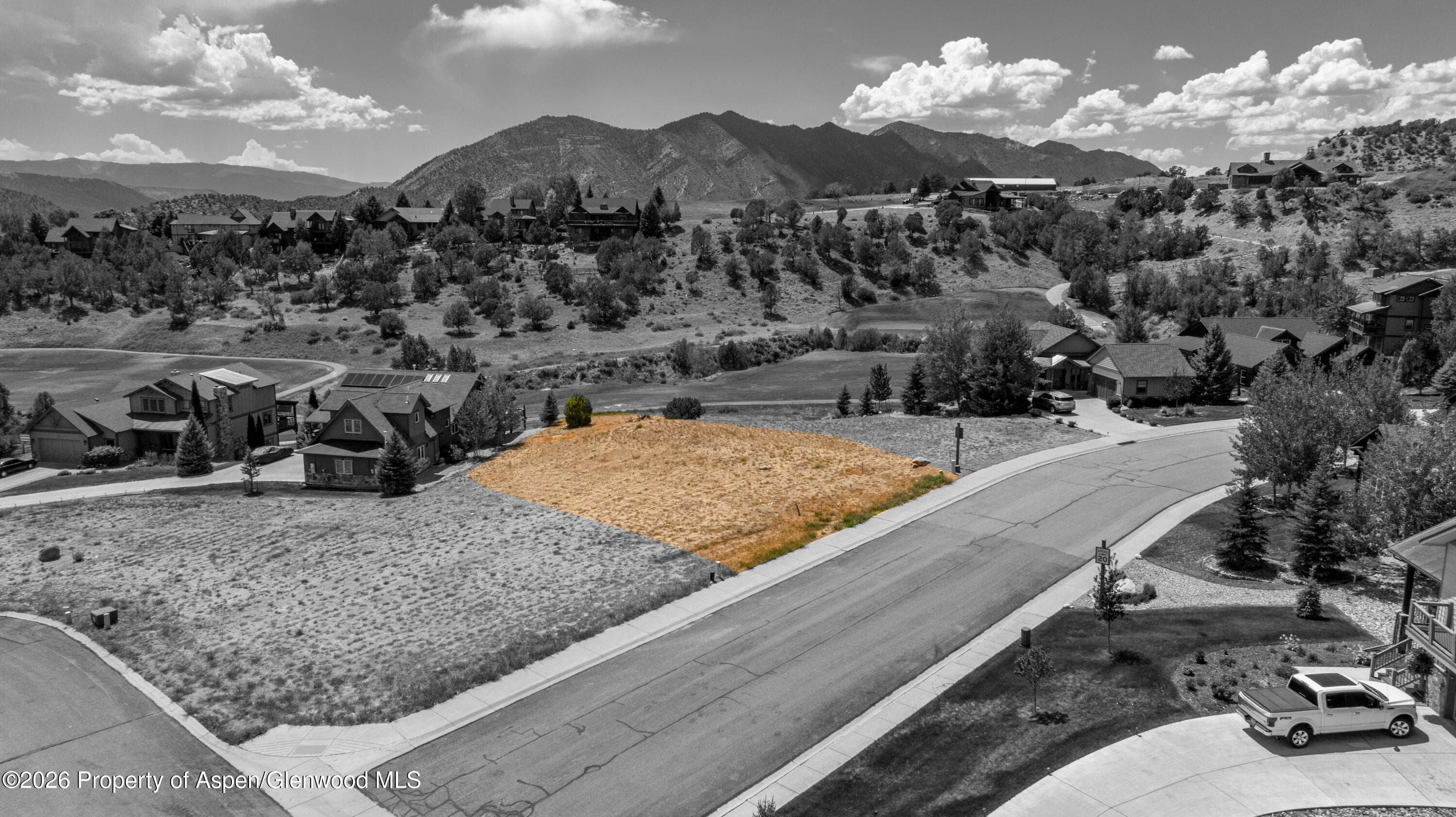 271 Deer Valley Drive, New Castle, CO 81647 - Photo 4