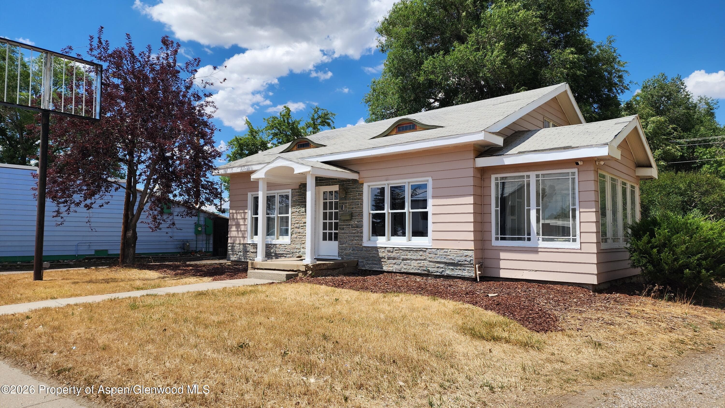 415 W Victory Way, Craig, CO 81625 - Photo 2