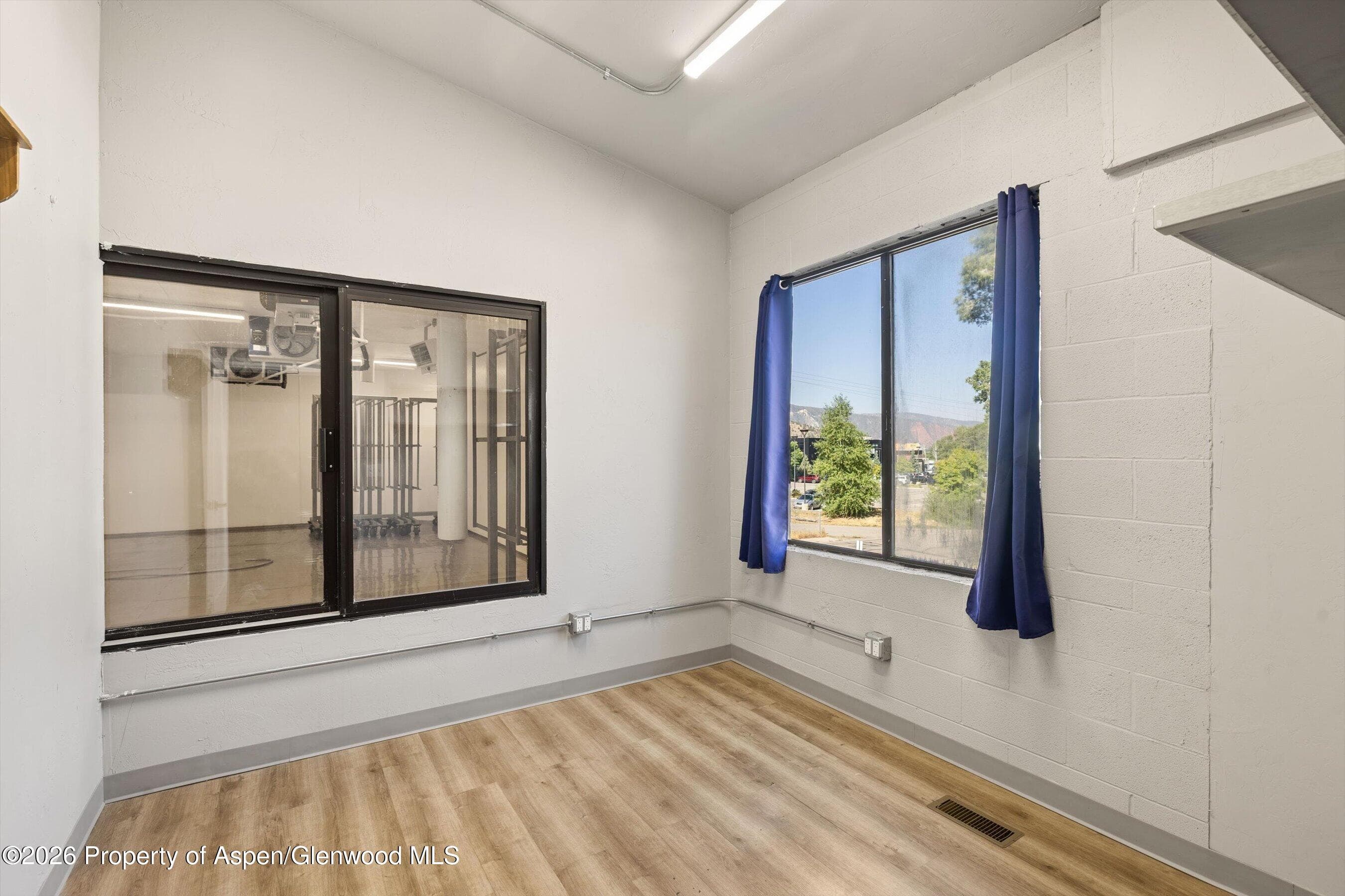 216 E Cody Lane, Basalt, CO 81621 - Photo 2