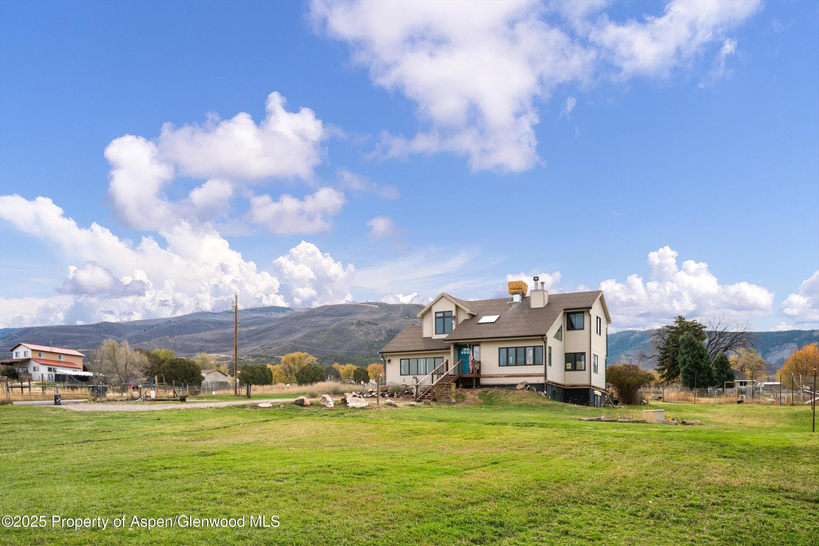 333 Co Rd 337, Parachute, CO 81635 - Photo 7