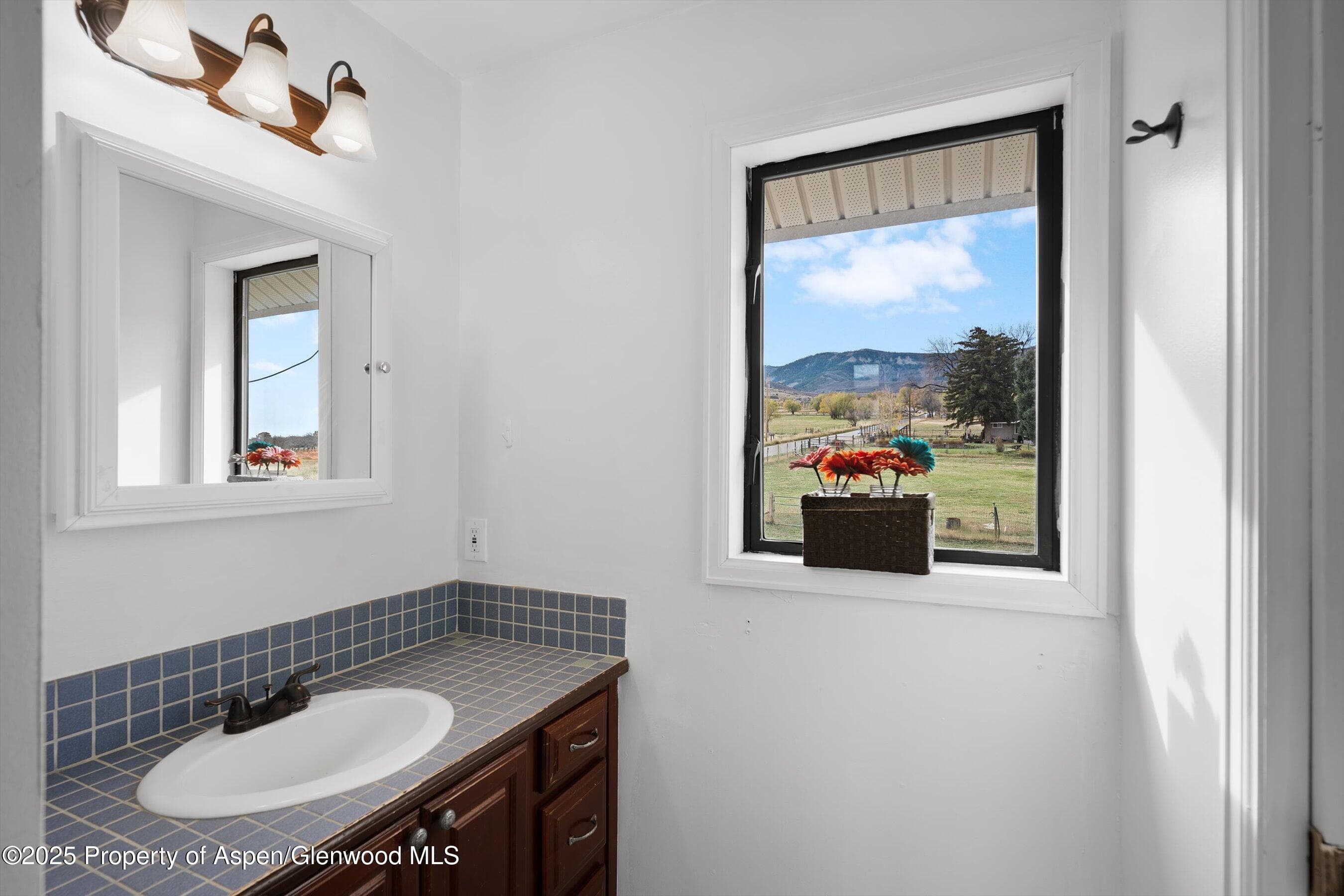 333 Co Rd 337, Parachute, CO 81635 - Photo 23