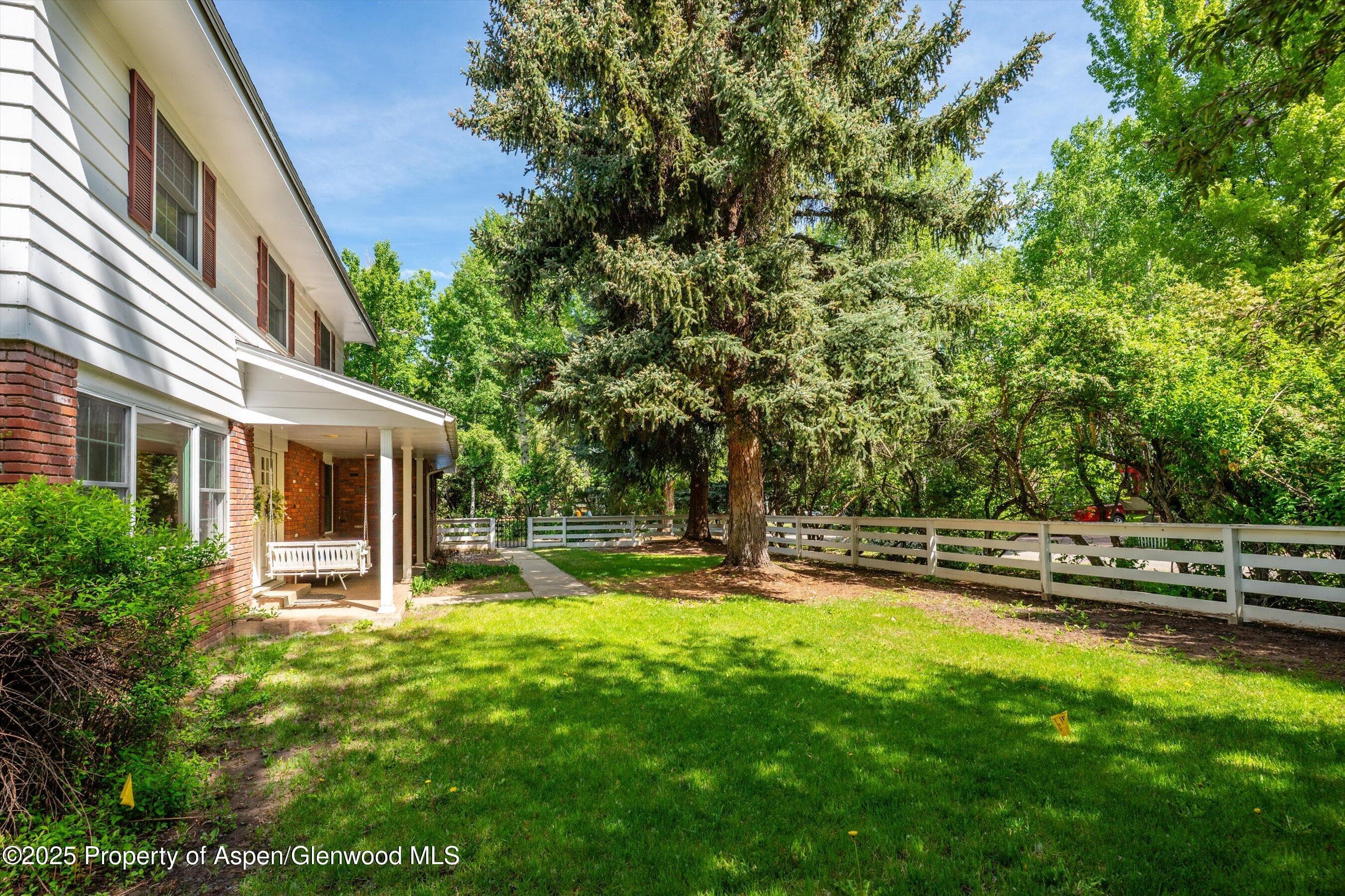 875 Bonita Drive - Photo 9