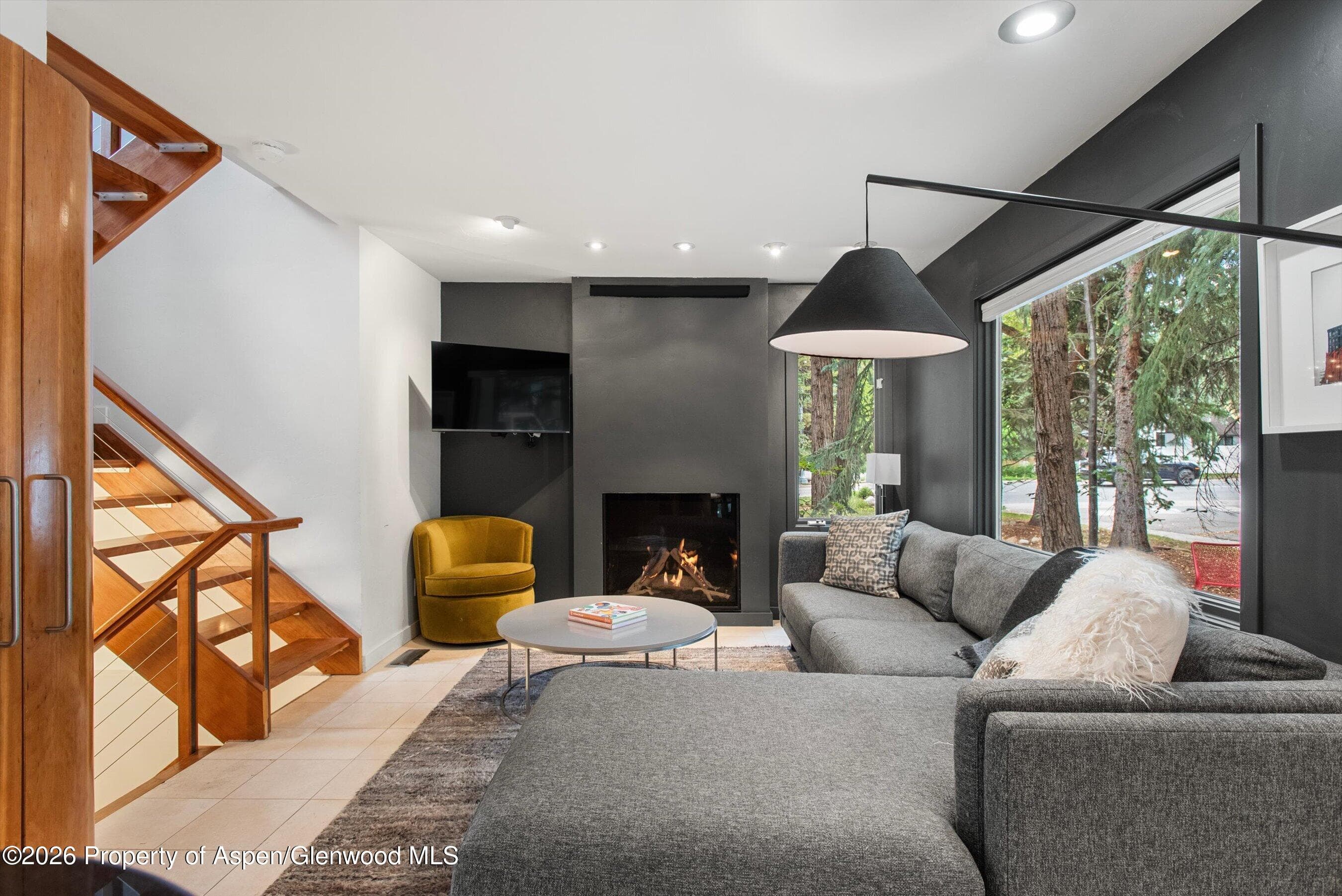 814 W Bleeker Street E4, Aspen, CO 81611 - Photo 2