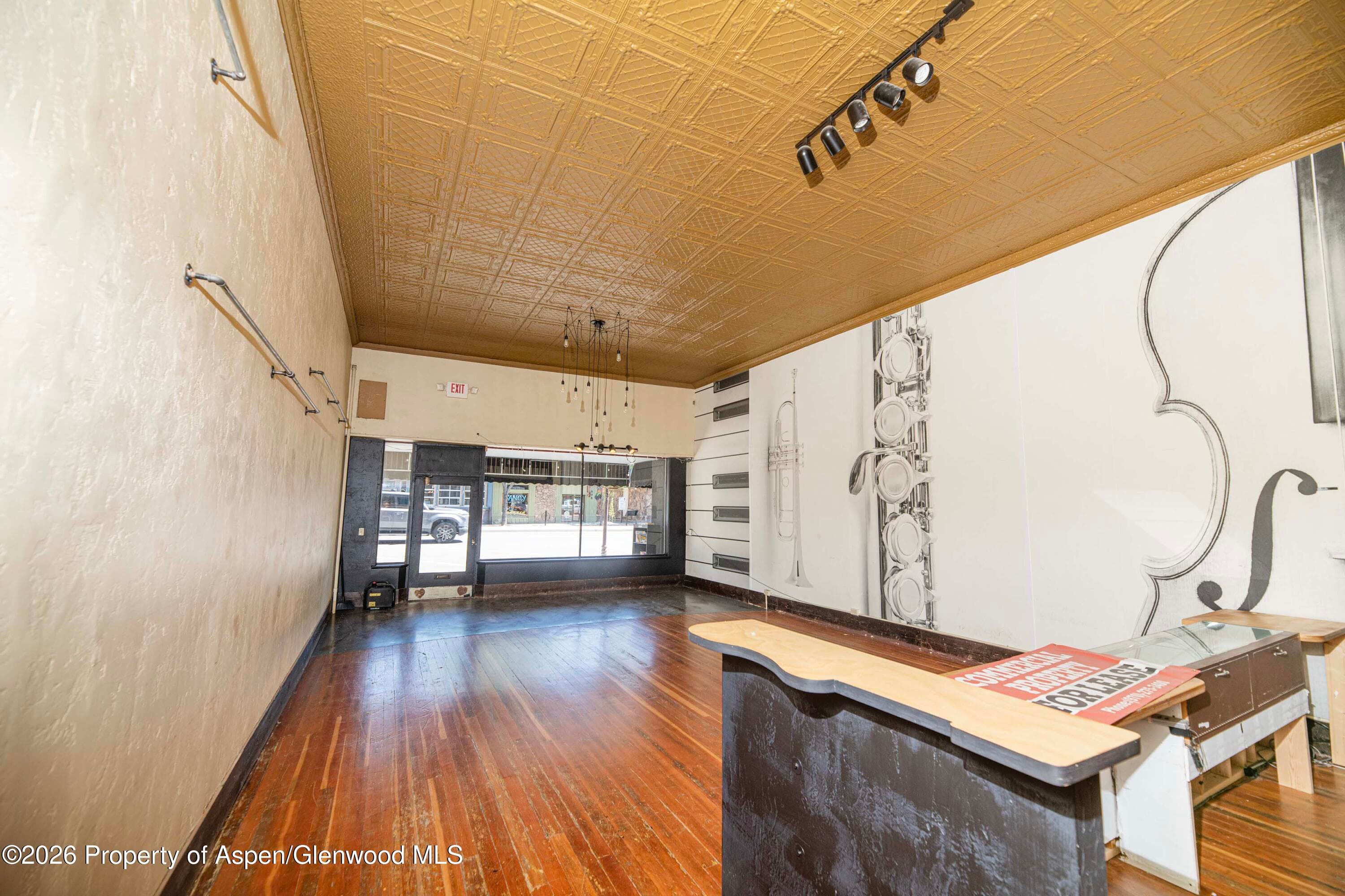 513 E Main Street, Montrose, CO 81401 - Photo 2