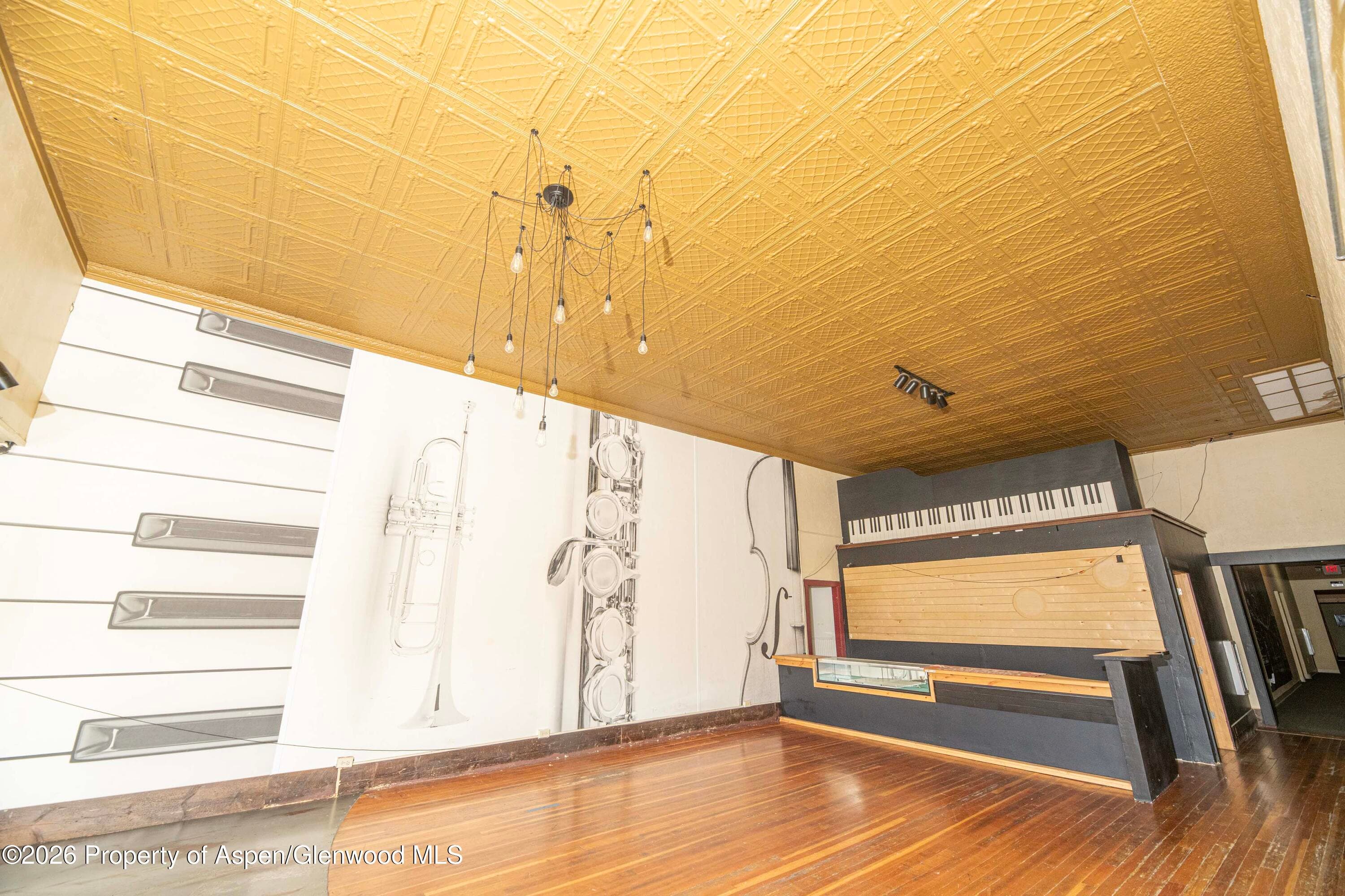 513 E Main Street, Montrose, CO 81401 - Photo 7