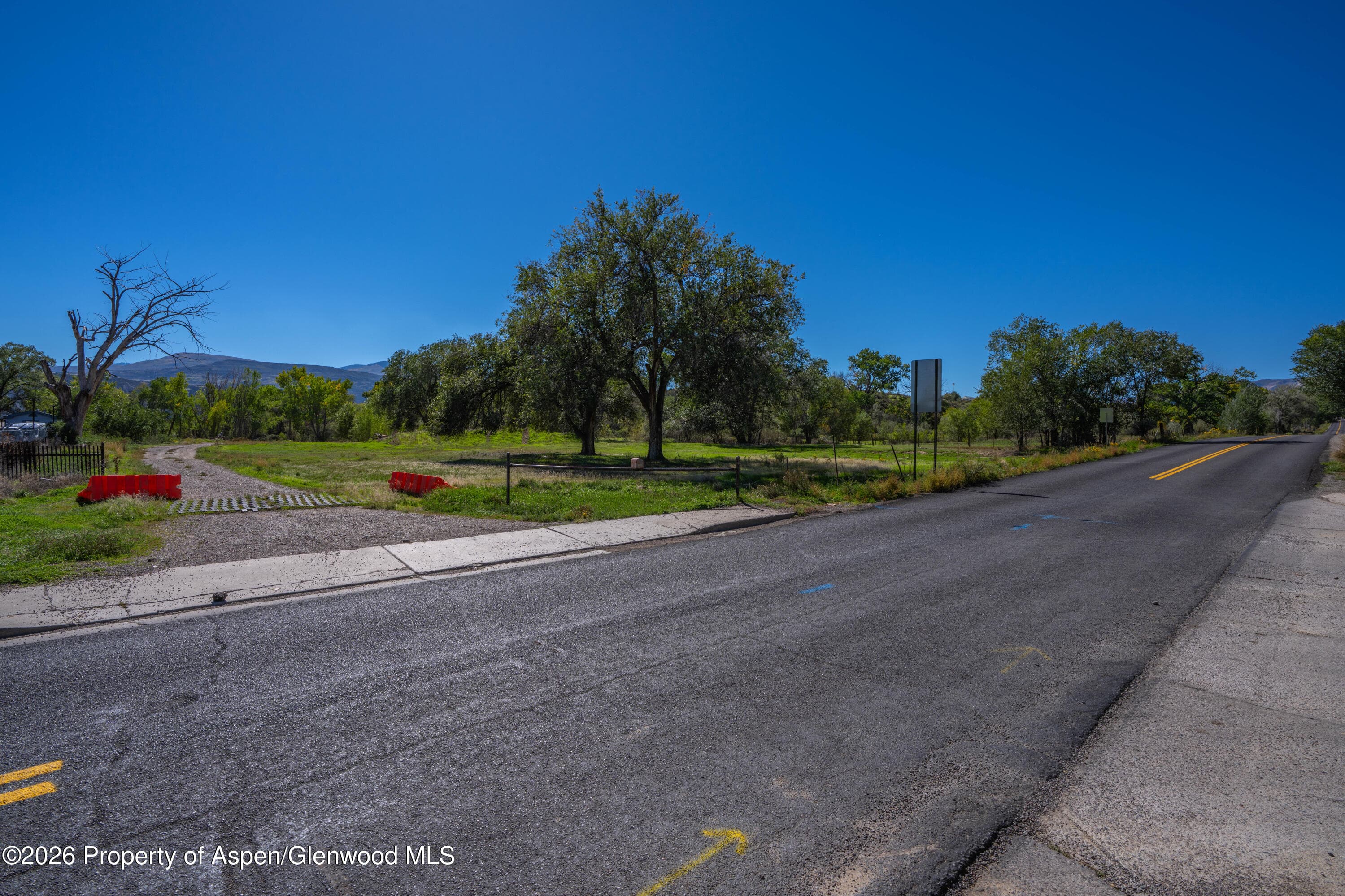 301 W 16th Street, Rifle, CO 81650 - Photo 8