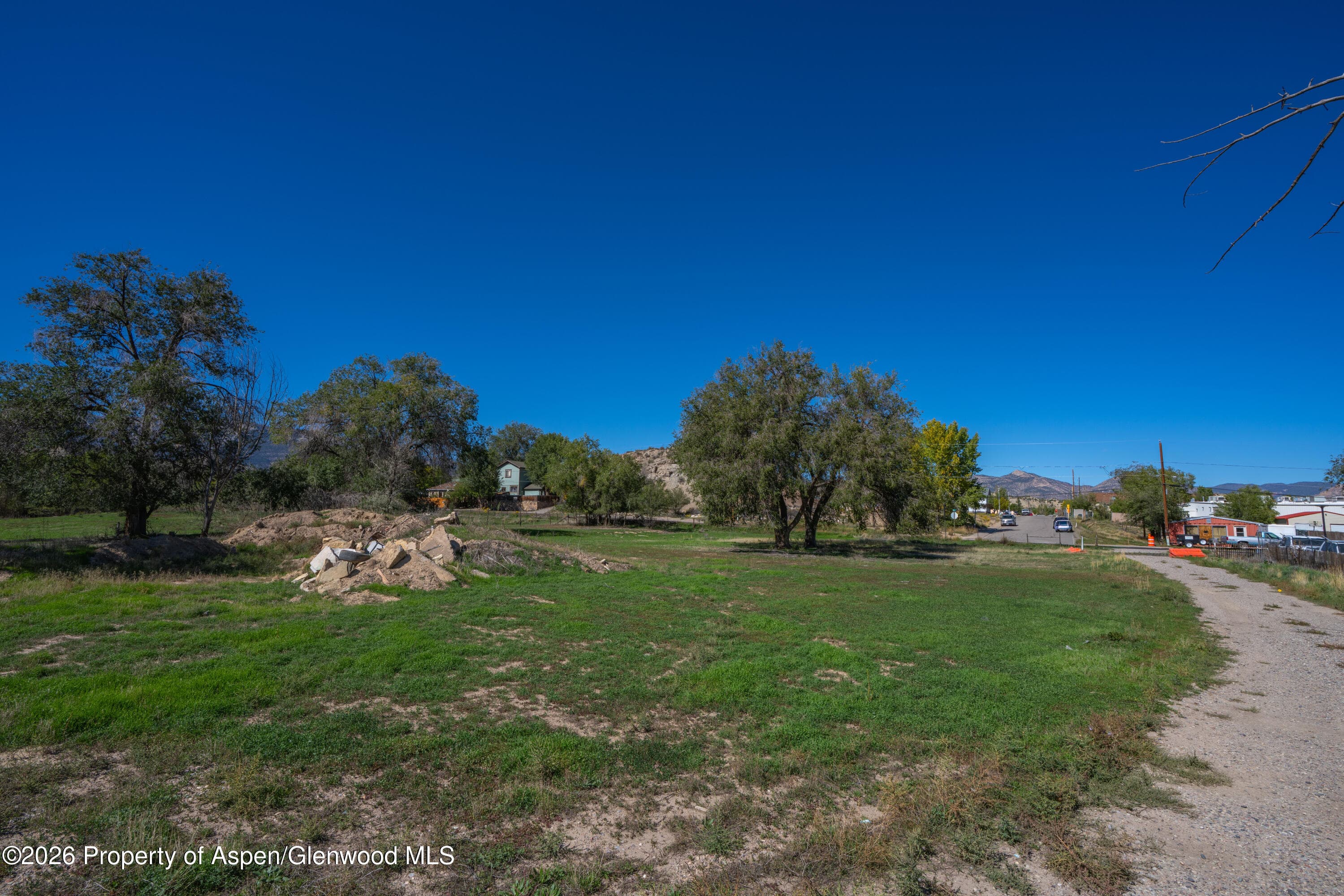 301 W 16th Street, Rifle, CO 81650 - Photo 2