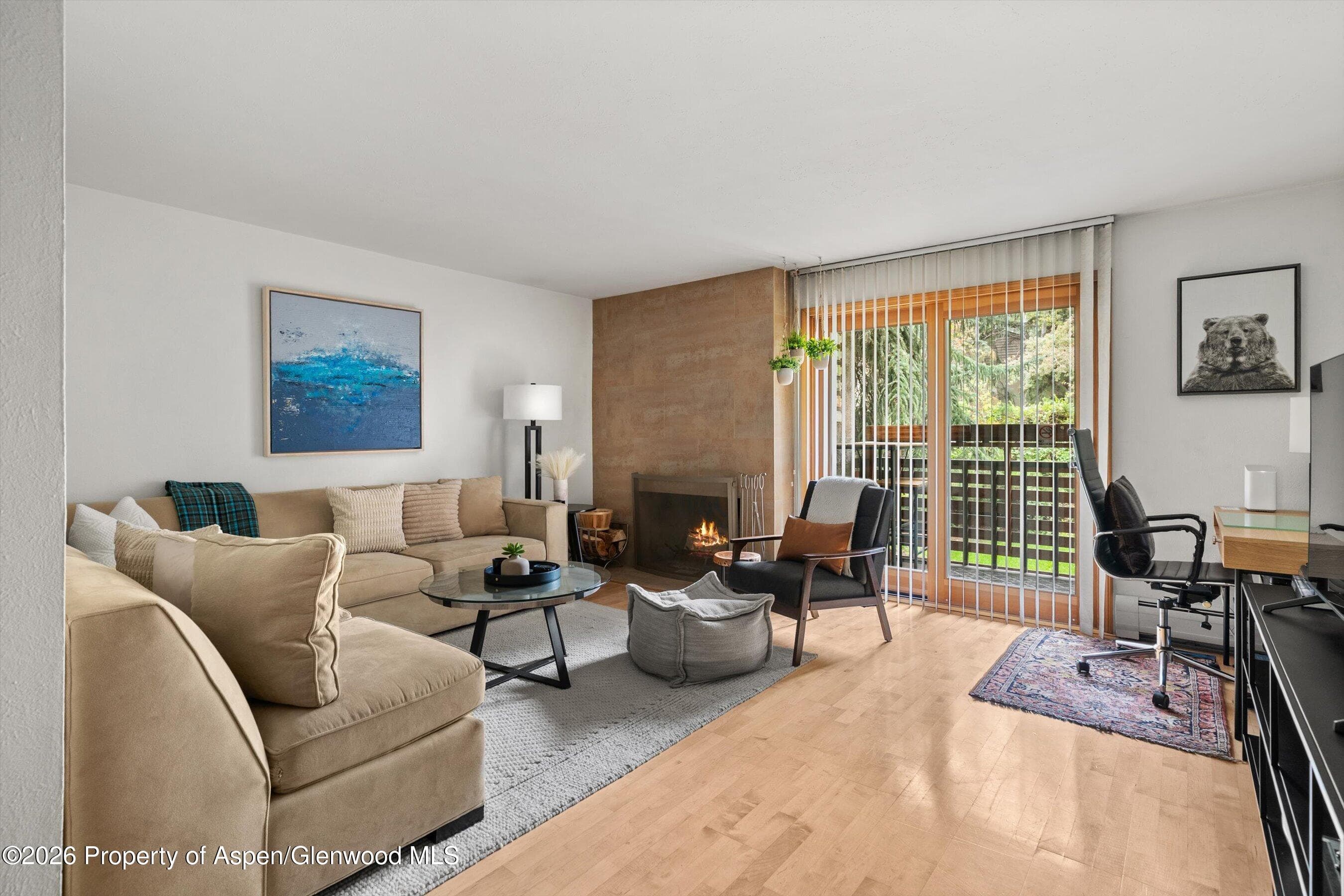910 W Hallam Street #8 - Photo 6