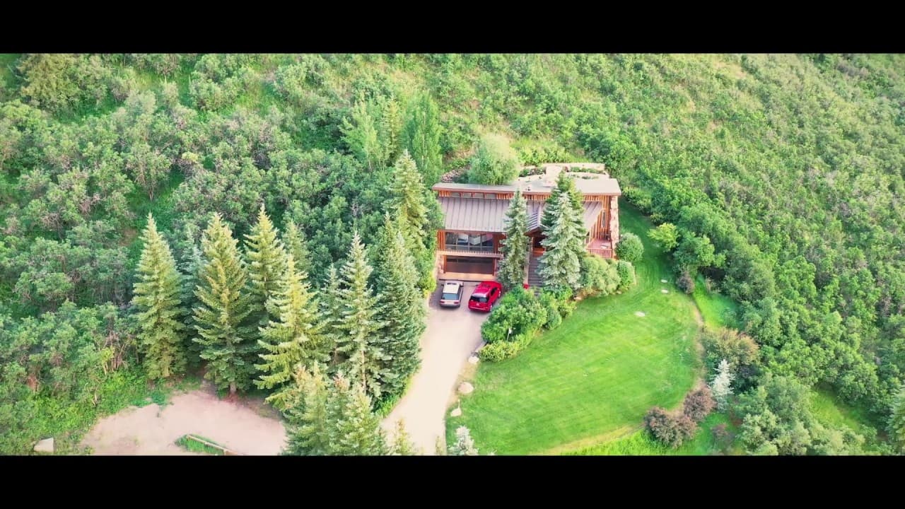 372 N. Starwood Drive Presented by Chris Klug