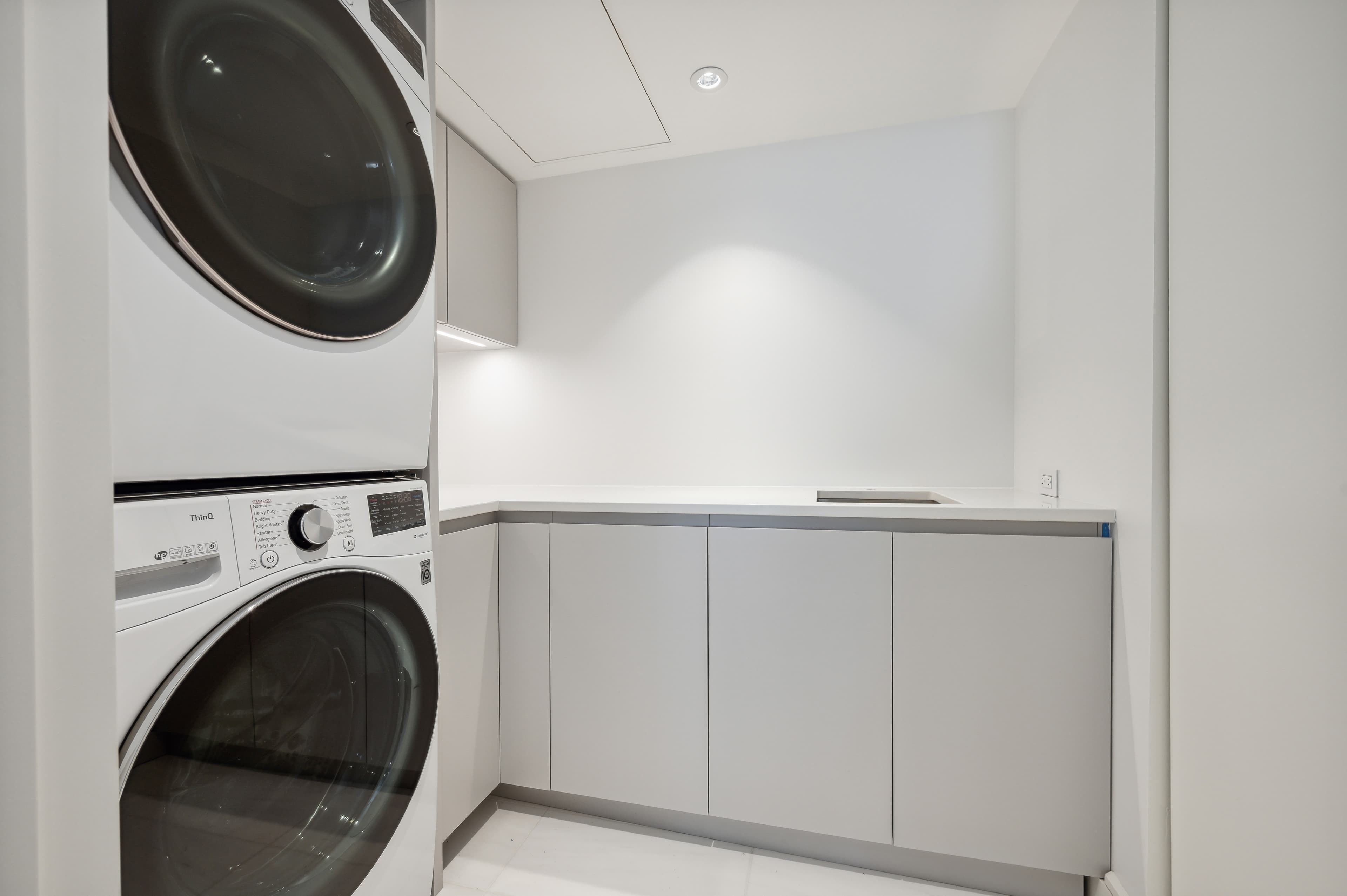 161 E Chicago Avenue Unit# 60M1-N2 - Photo 24