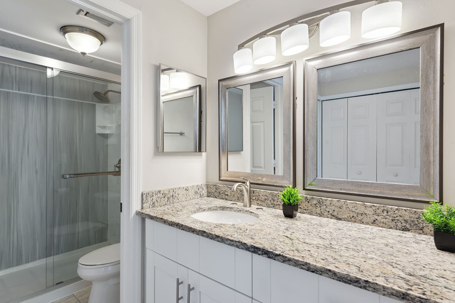380 Seaview Court  - Photo 3