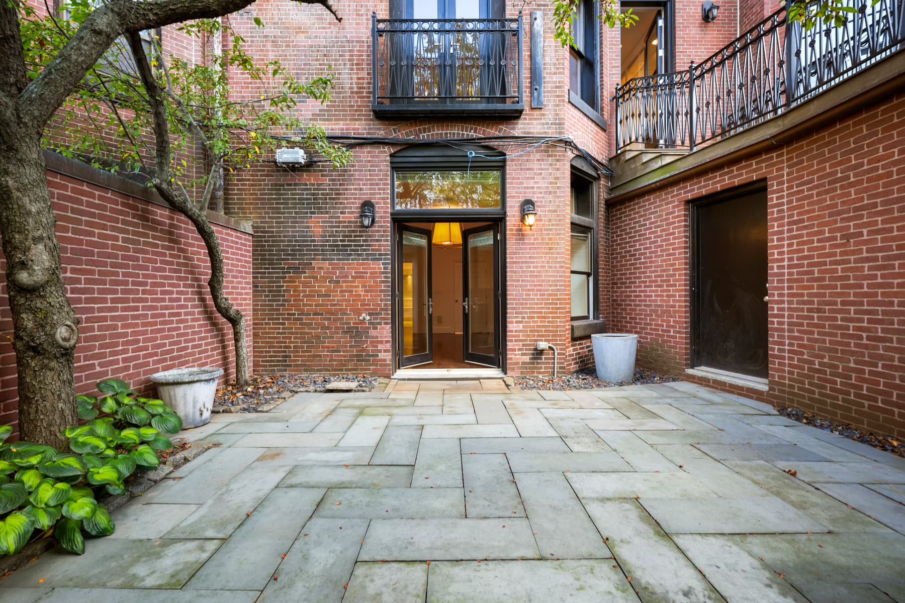 408  Beacon Street 1 - Photo 2
